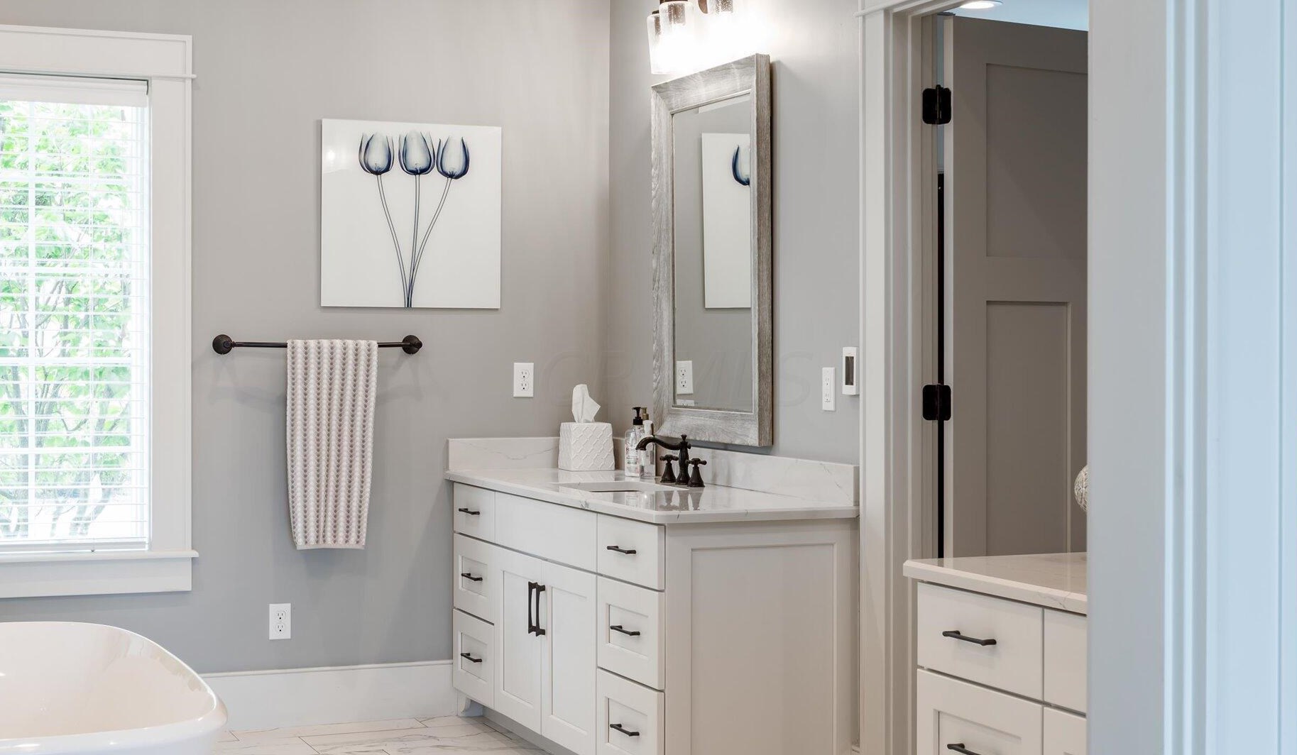 155 Sprague Dr, Hebron OH 43025-9627 exterior