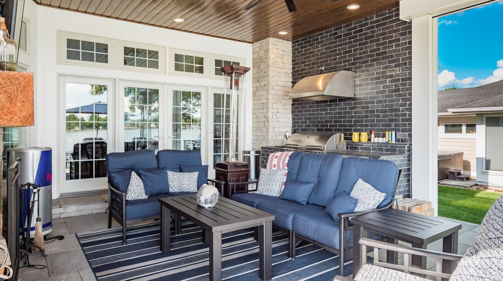 155 Sprague Dr, Hebron OH 43025-9627 exterior