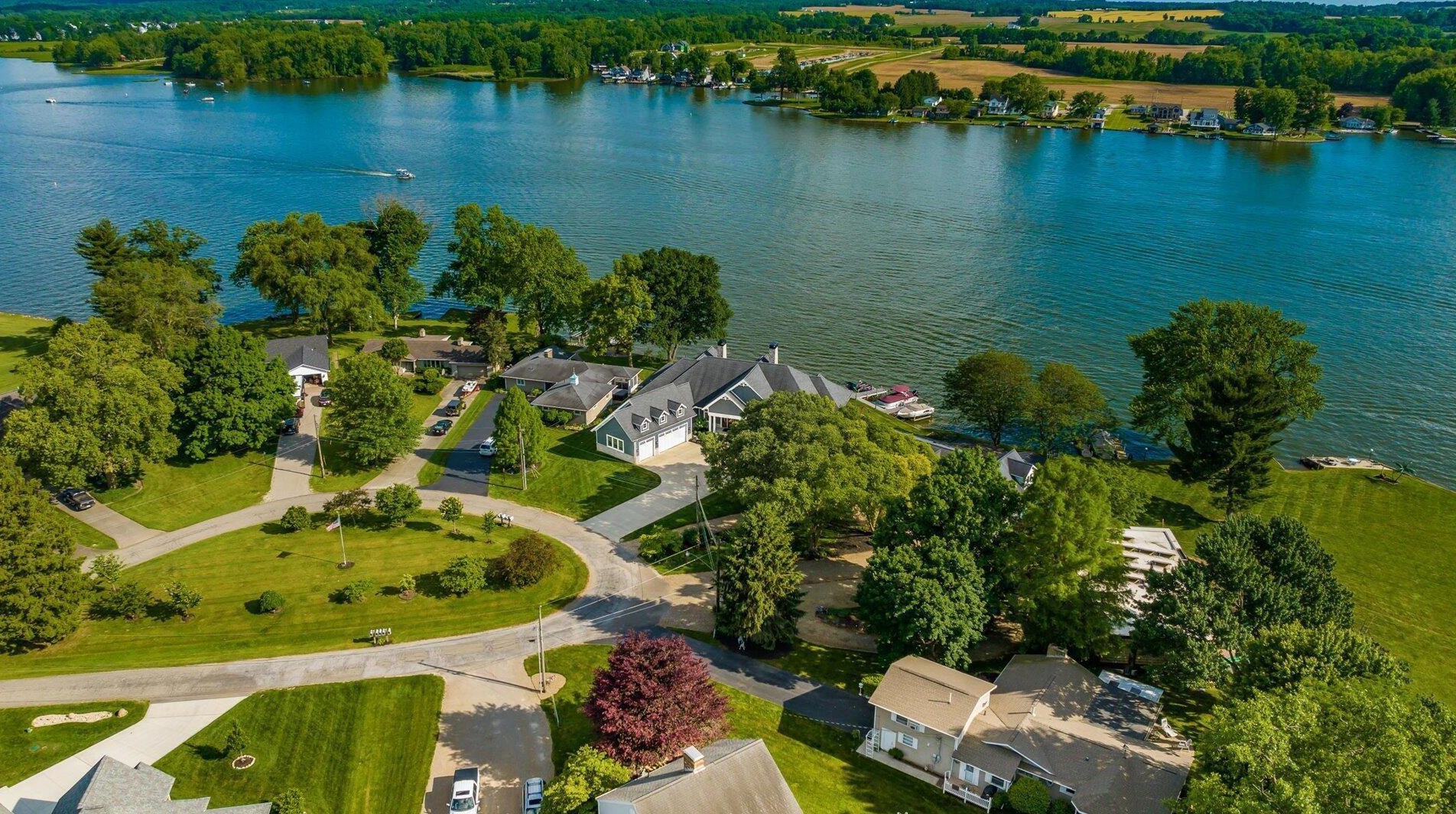 155 Sprague Dr, Hebron OH 43025-9627 exterior