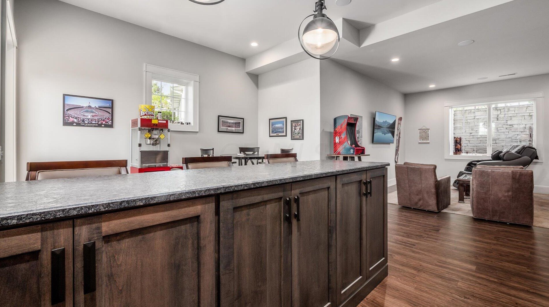 155 Sprague Dr, Hebron OH 43025-9627 exterior