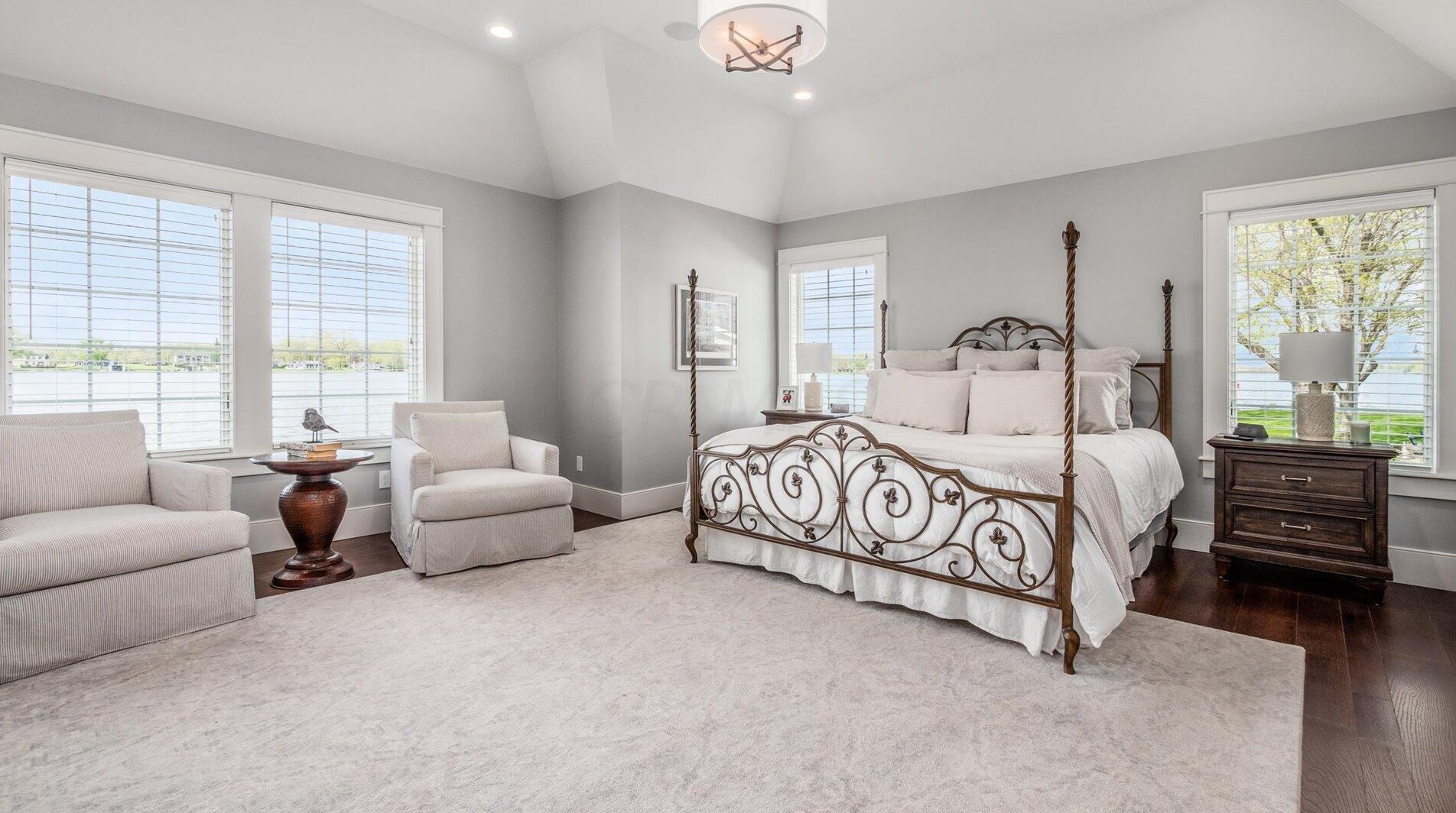 155 Sprague Dr, Hebron OH 43025-9627 exterior