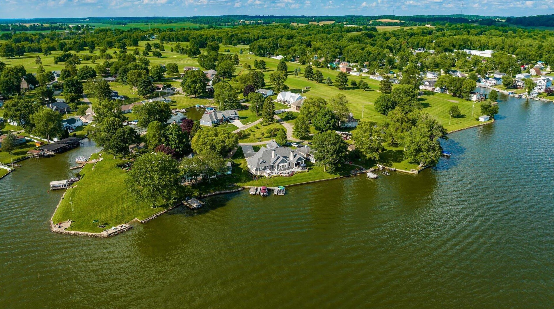 155 Sprague Dr, Hebron OH 43025-9627 exterior