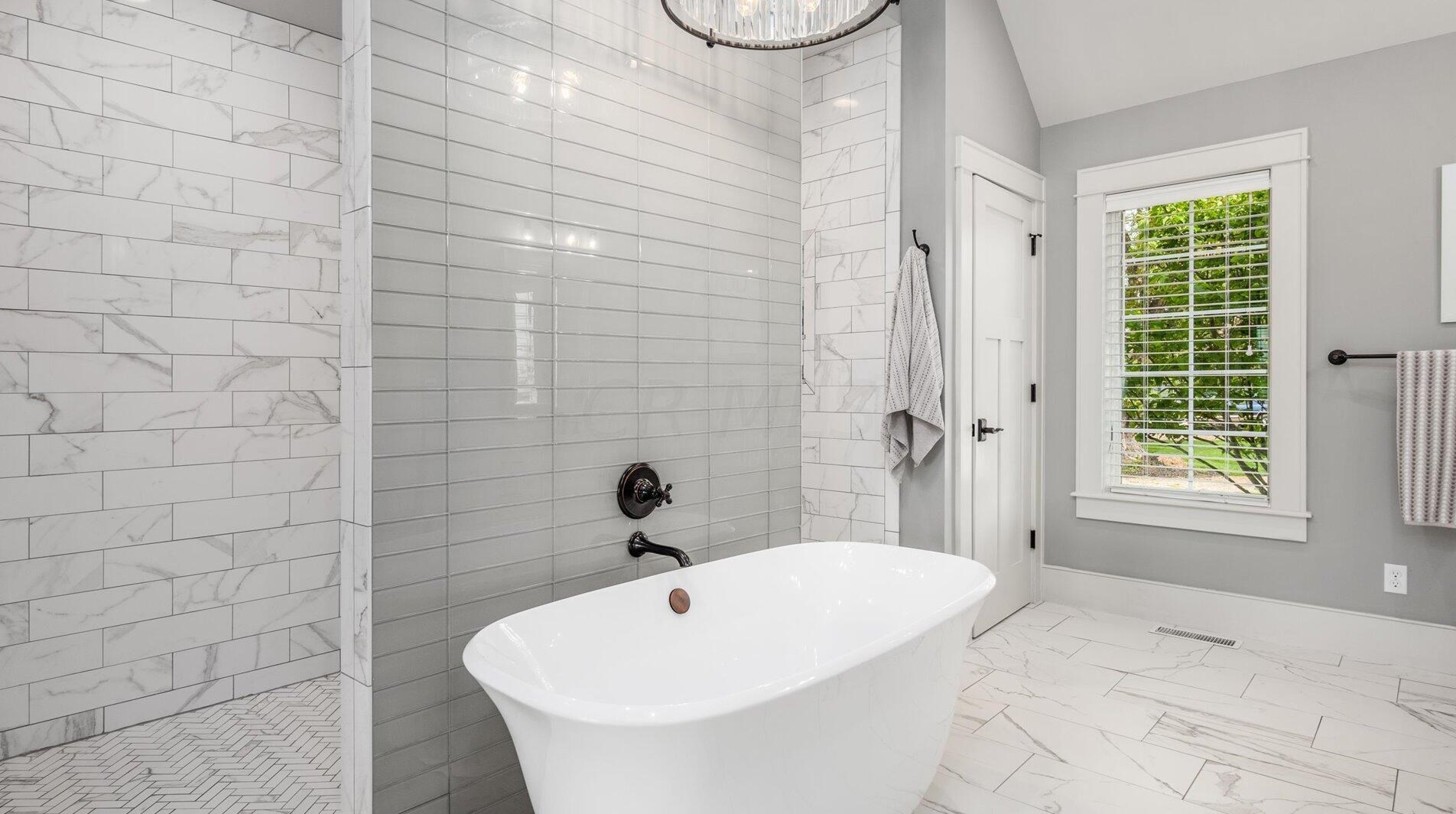 155 Sprague Dr, Hebron OH 43025-9627 exterior