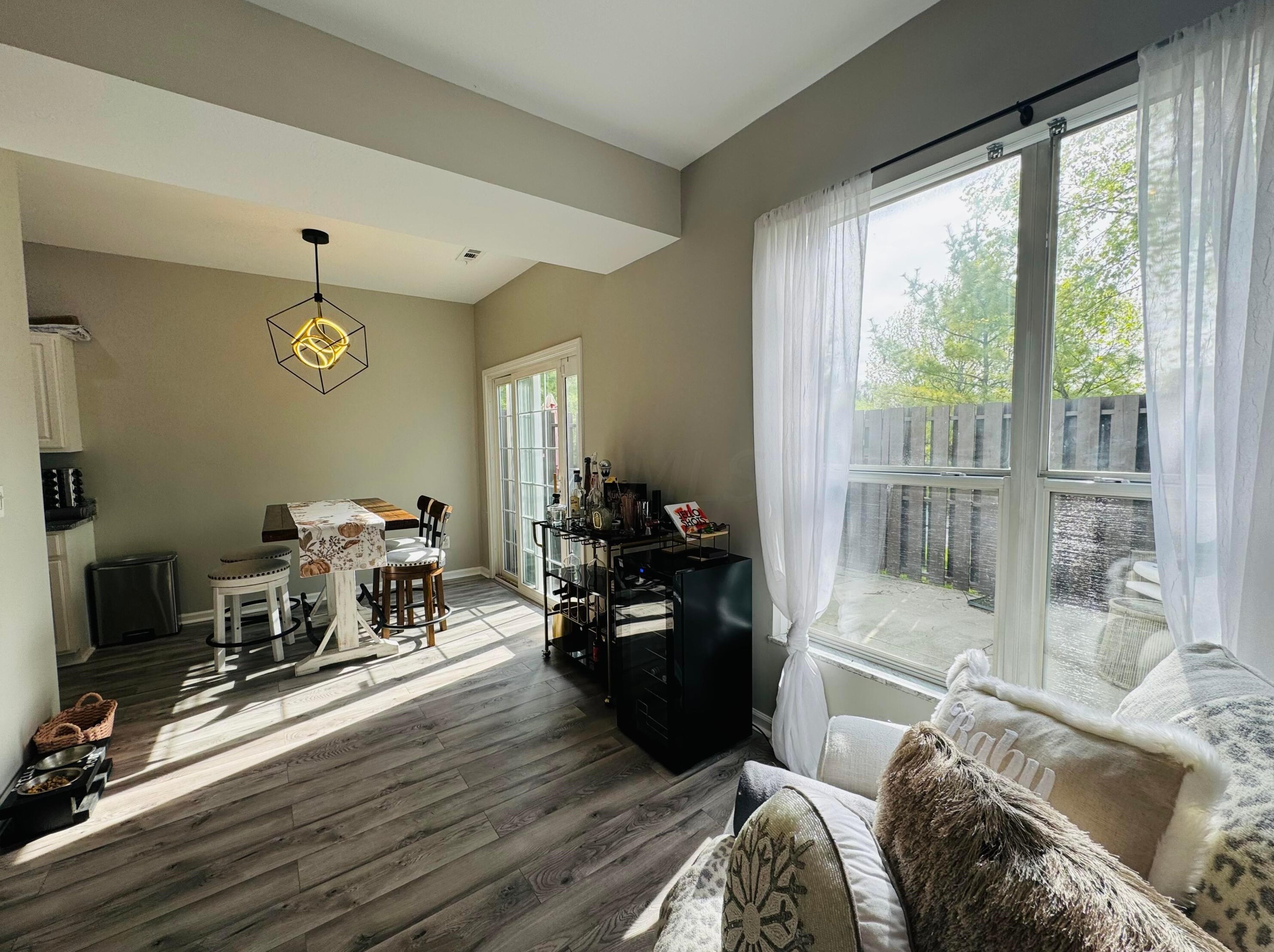 4937 Village Mdw, Westerville OH  43081-8631 exterior