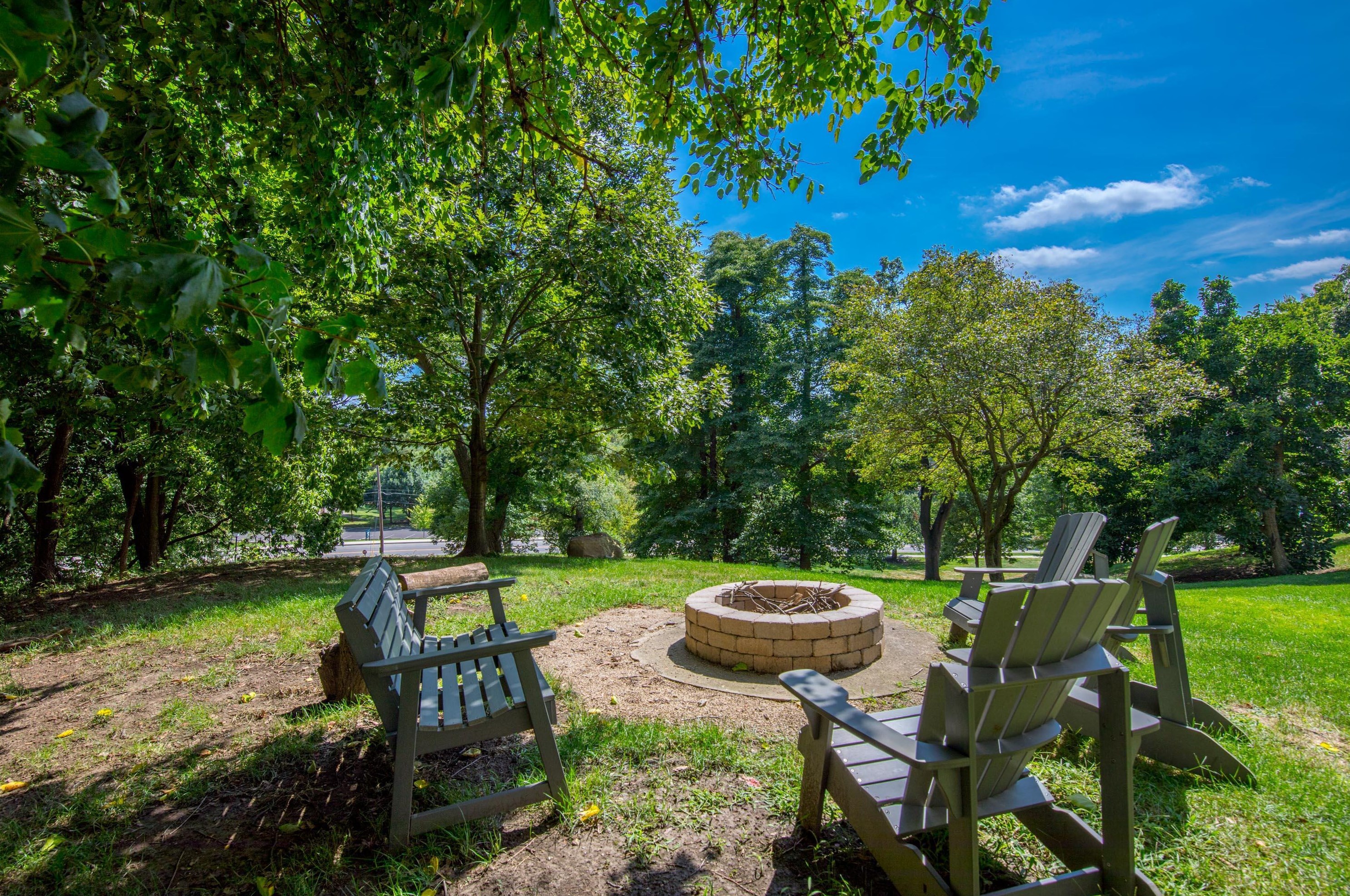 1000 Urlin Ave, Columbus OH 43212-3300 exterior