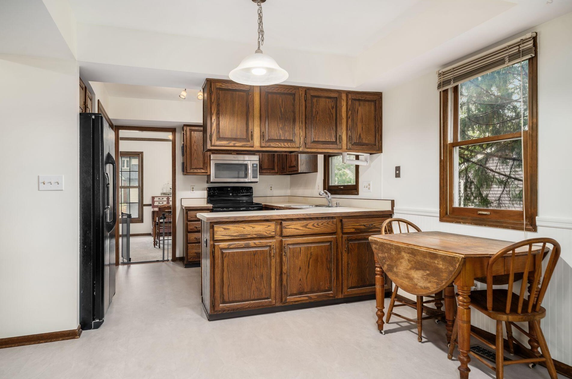 438 Mainsail Dr, Westerville OH  43081-2745 exterior