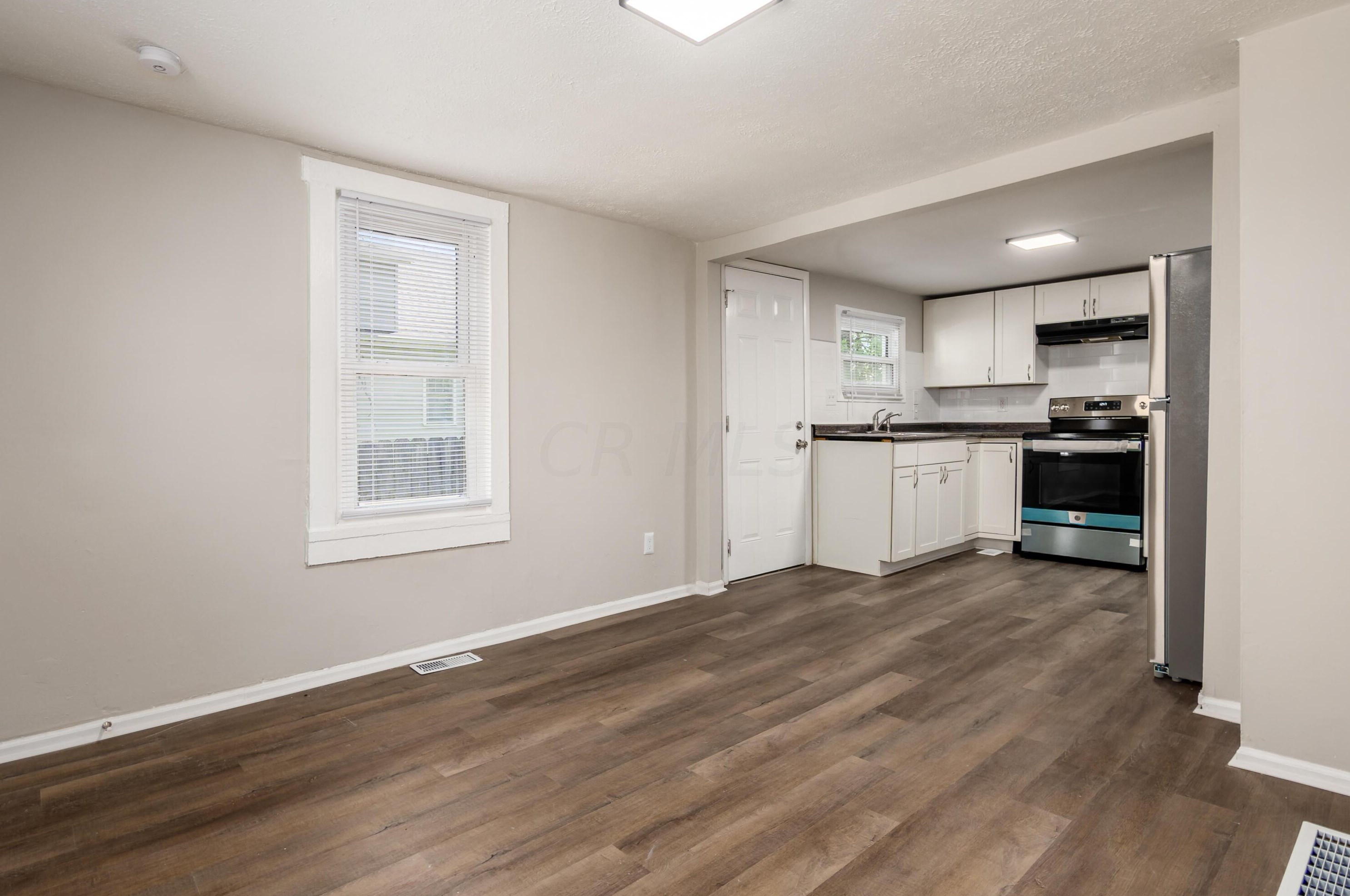 1319 Genessee Ave, Columbus OH 43211-1432 exterior