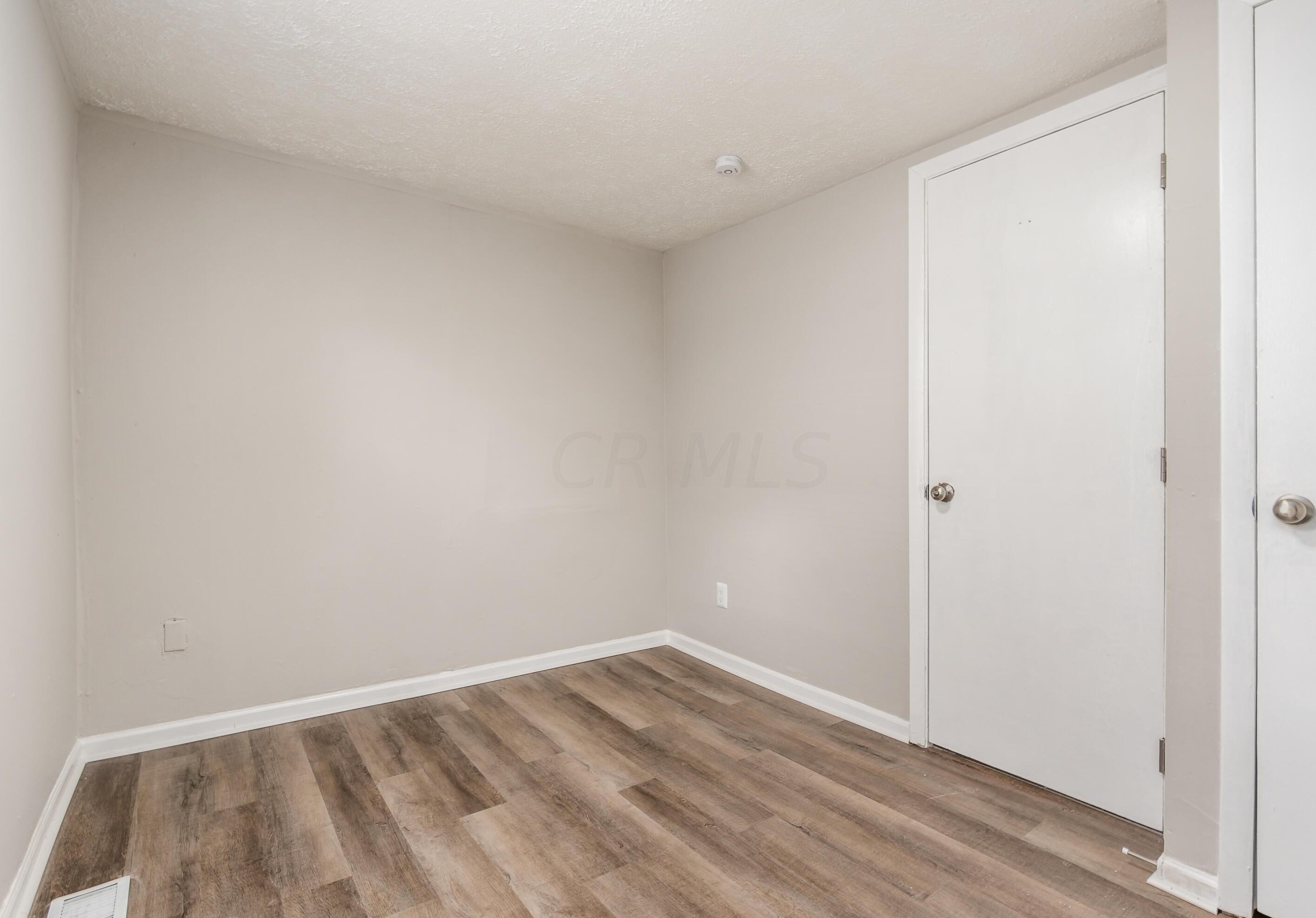 1319 Genessee Ave, Columbus OH 43211-1432 exterior