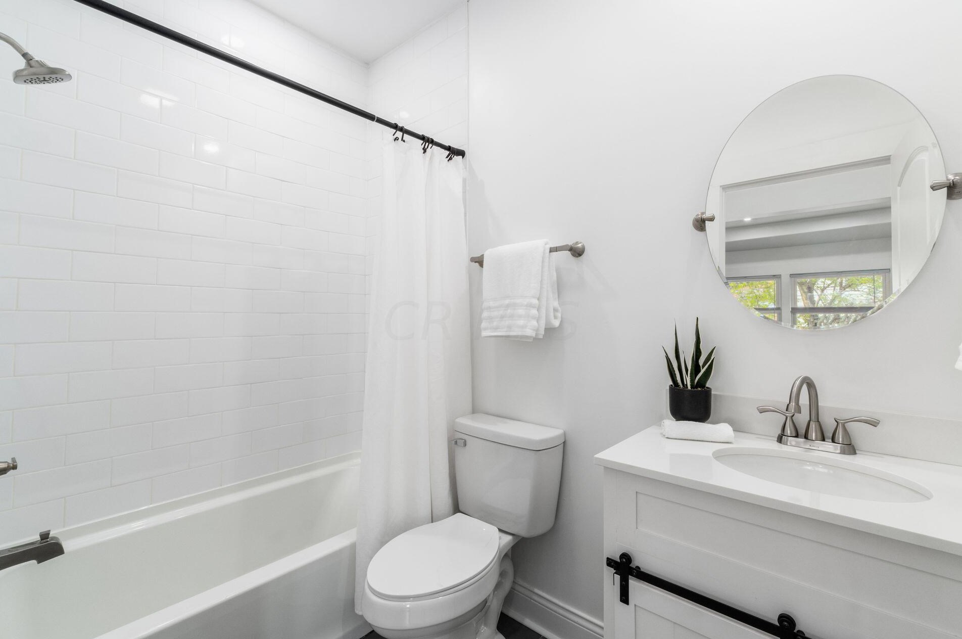 522 Kelton Ave, Columbus OH 43205-2423 exterior