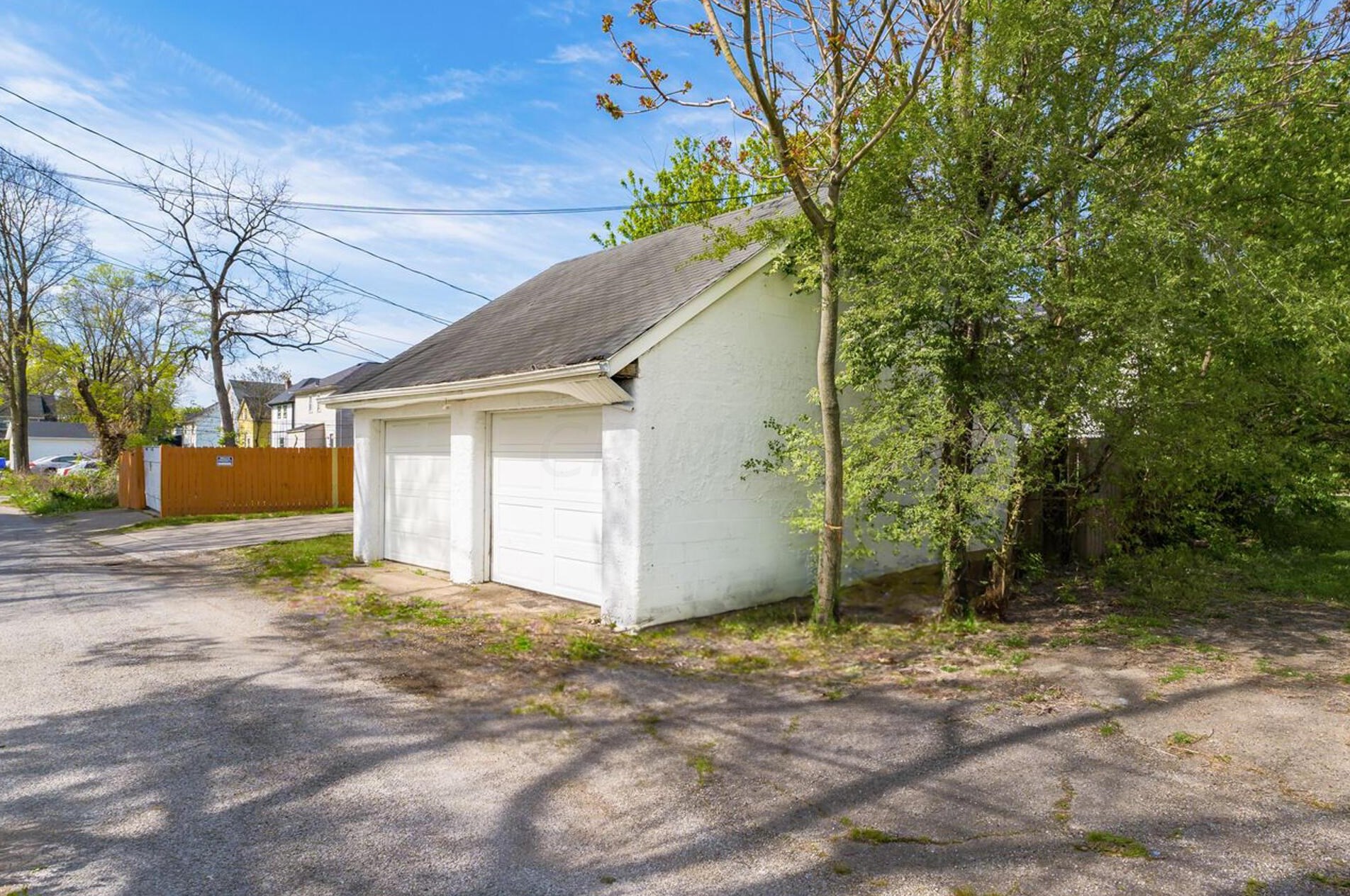 522 Kelton Ave, Columbus OH 43205-2423 exterior