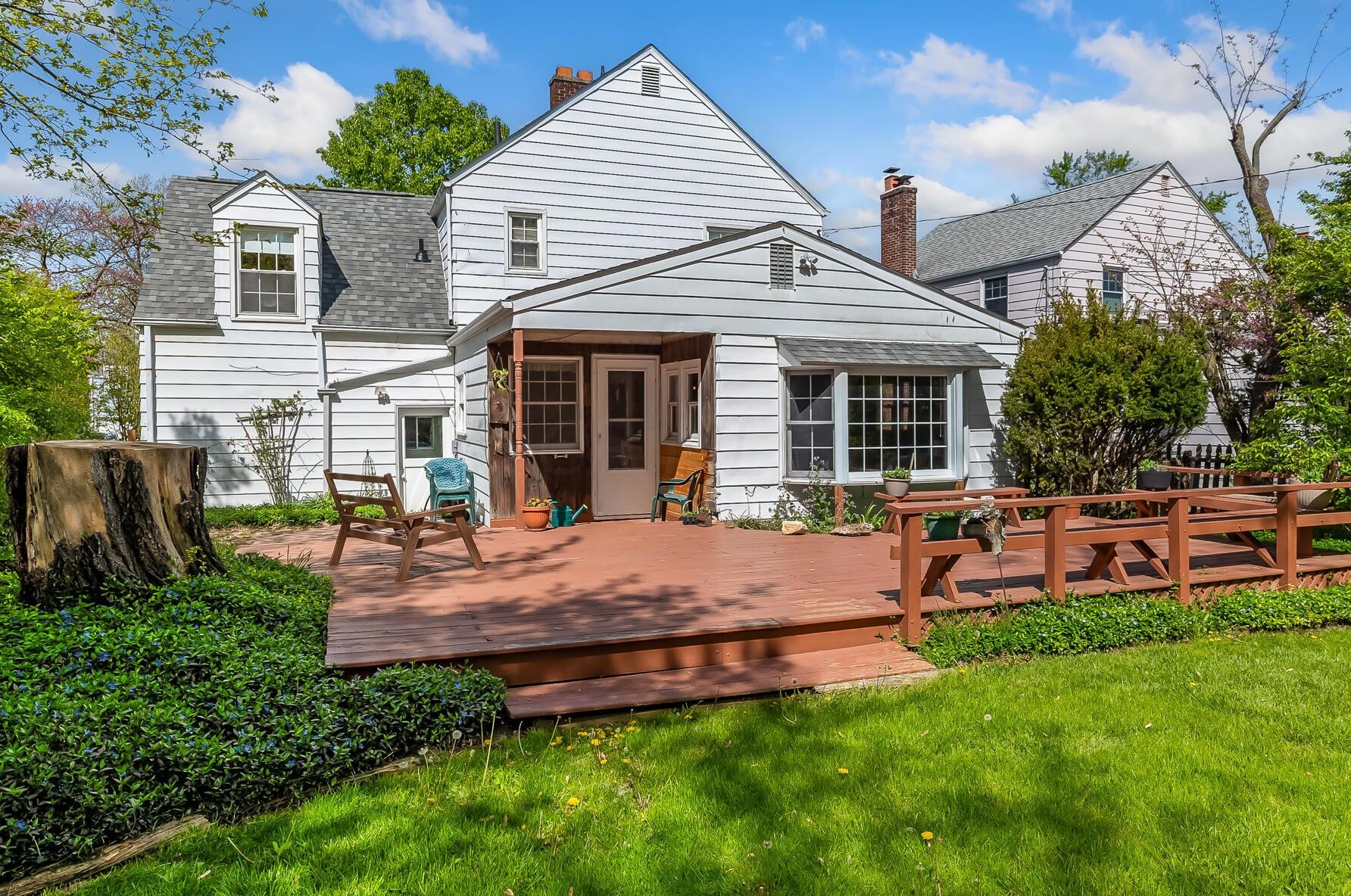 152 Mayfair Blvd, Columbus OH 43213-1609 exterior