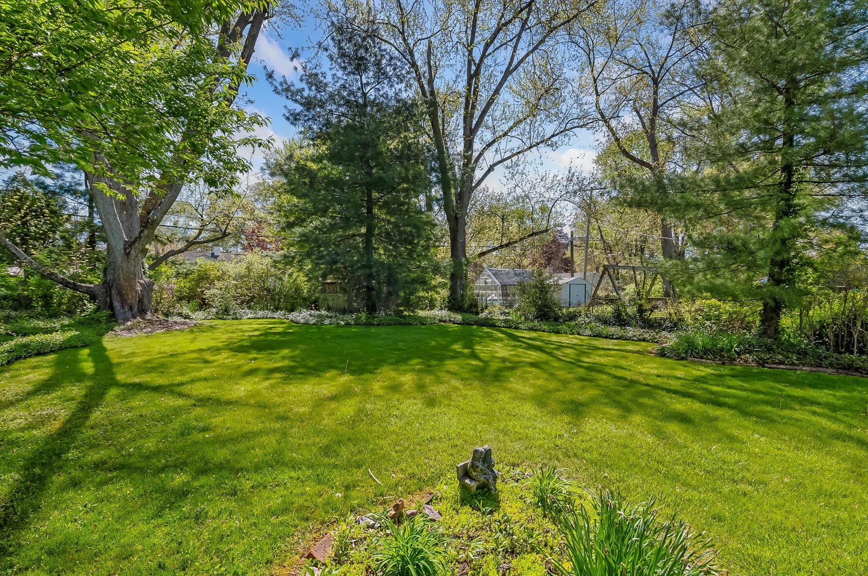 152 Mayfair Blvd, Columbus OH 43213-1609 exterior