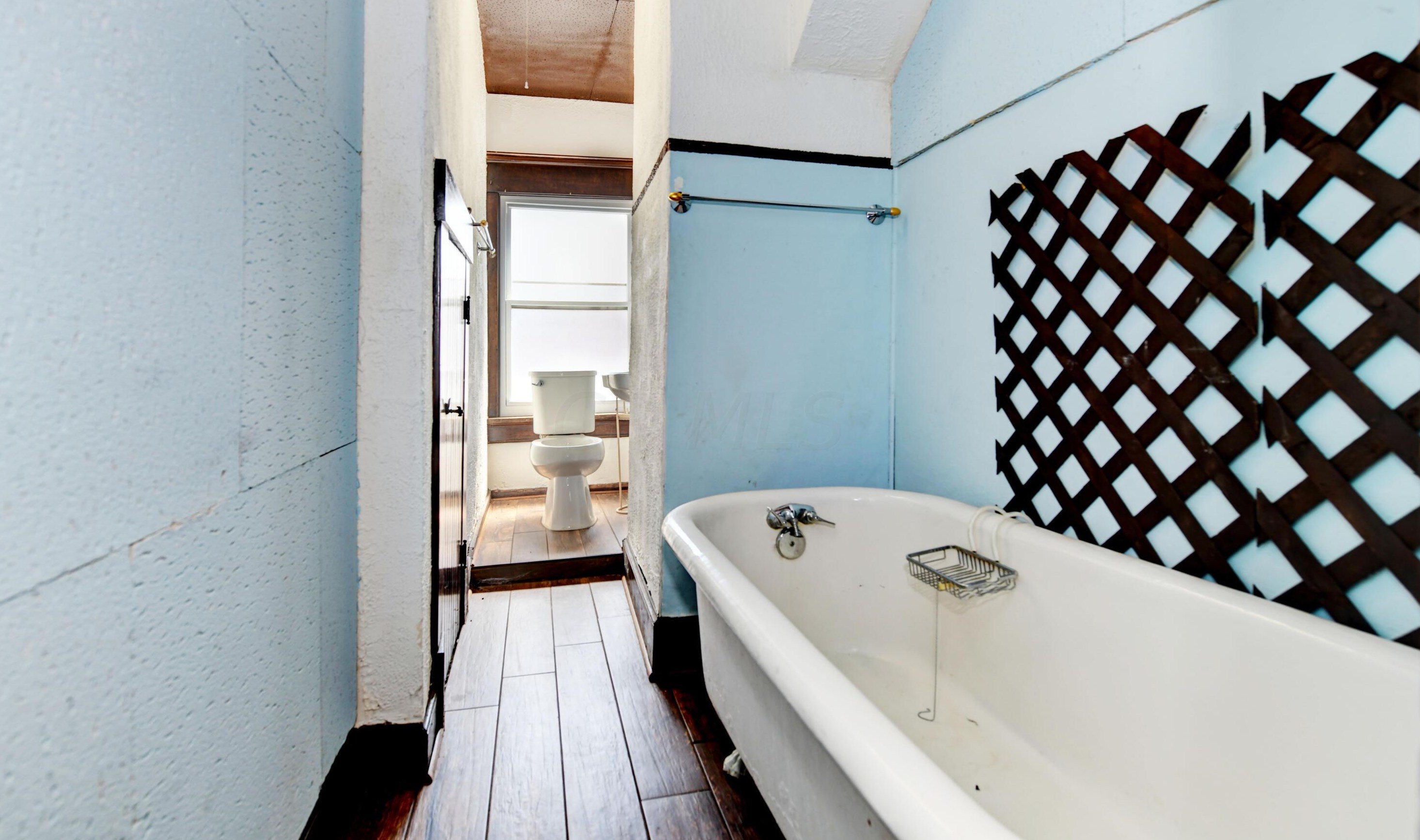 54 Woodland Ave, Columbus OH 43203-1279 exterior