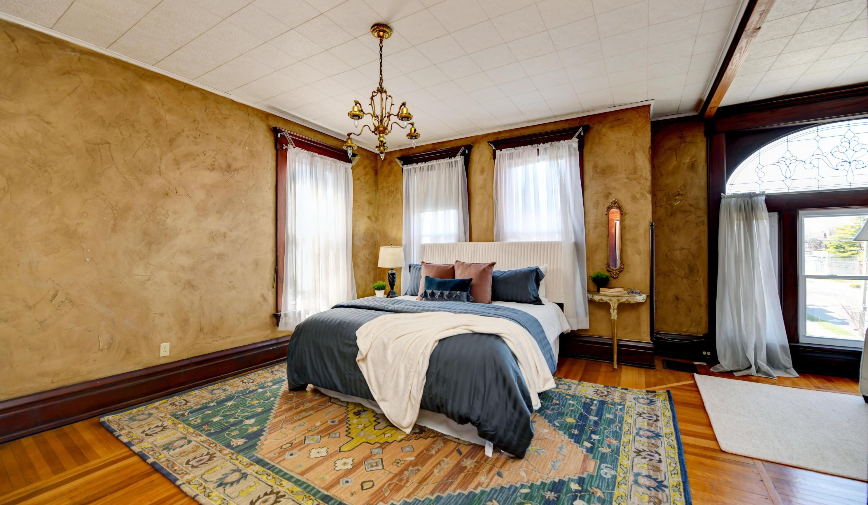 54 Woodland Ave, Columbus OH 43203-1279 exterior