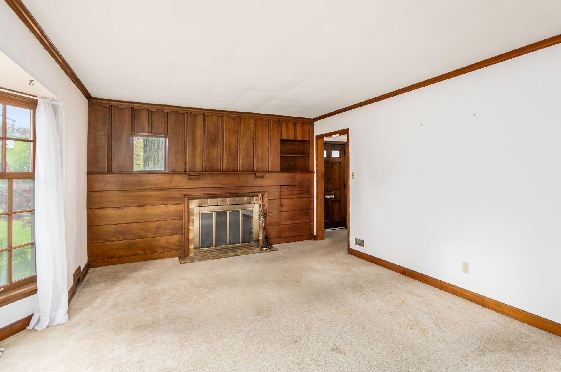 282 Remington Rd, Columbus OH 43209-2459 exterior