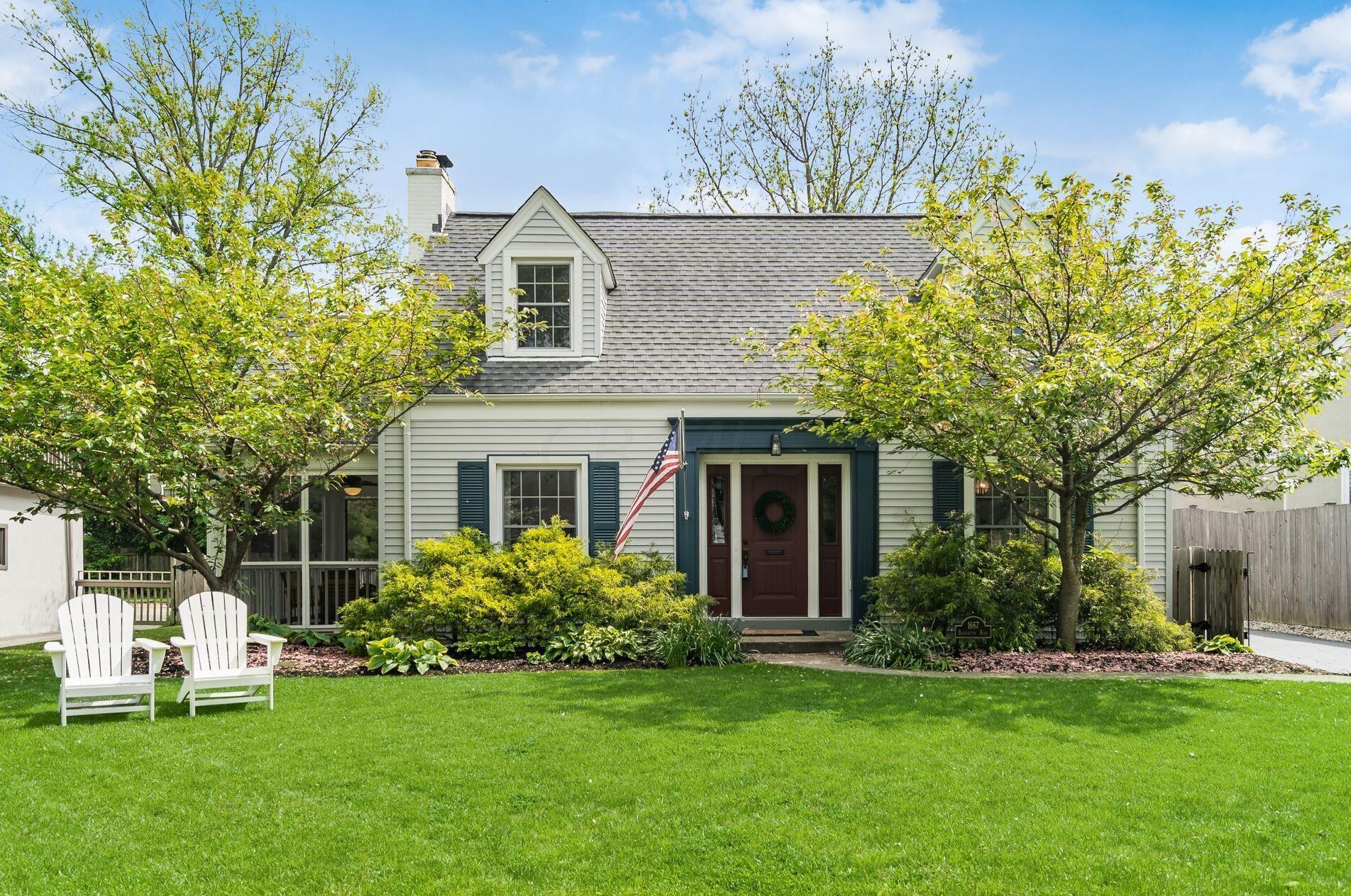 1667 Barrington Rd, Columbus OH 43221-3825 exterior