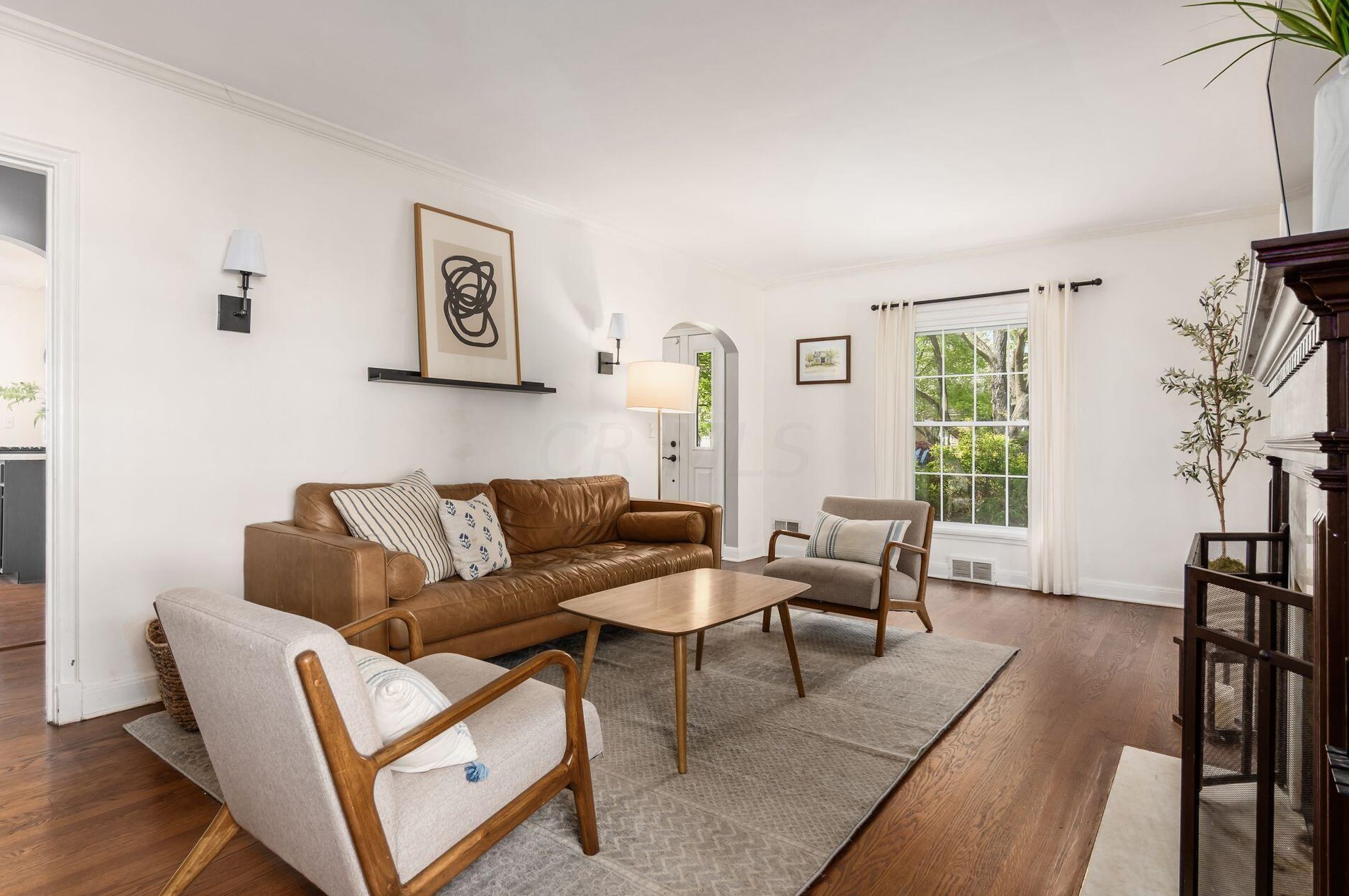 1667 Barrington Rd, Columbus OH 43221-3825 exterior