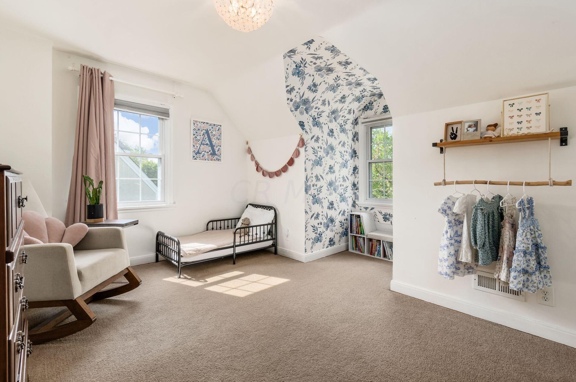 1667 Barrington Rd, Columbus OH 43221-3825 exterior