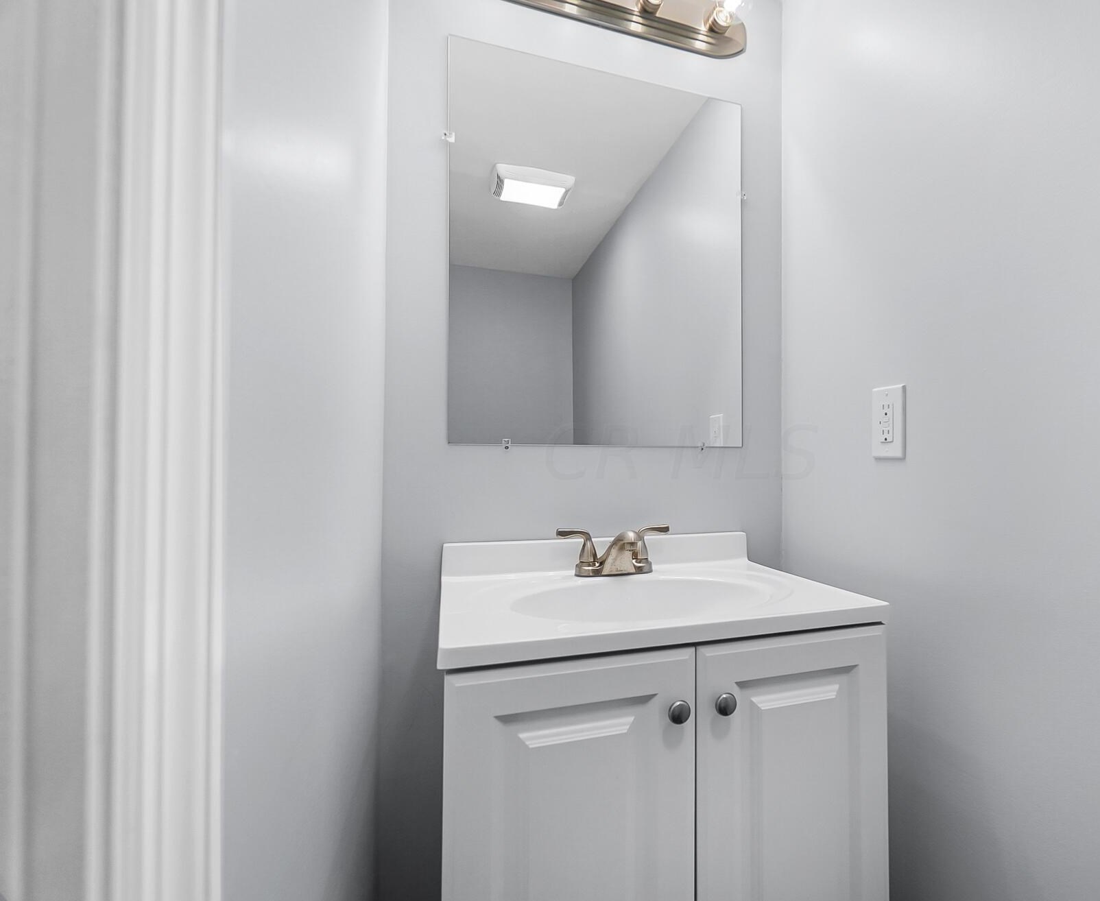 11613 London Rd, Orient OH  43146-9140 exterior