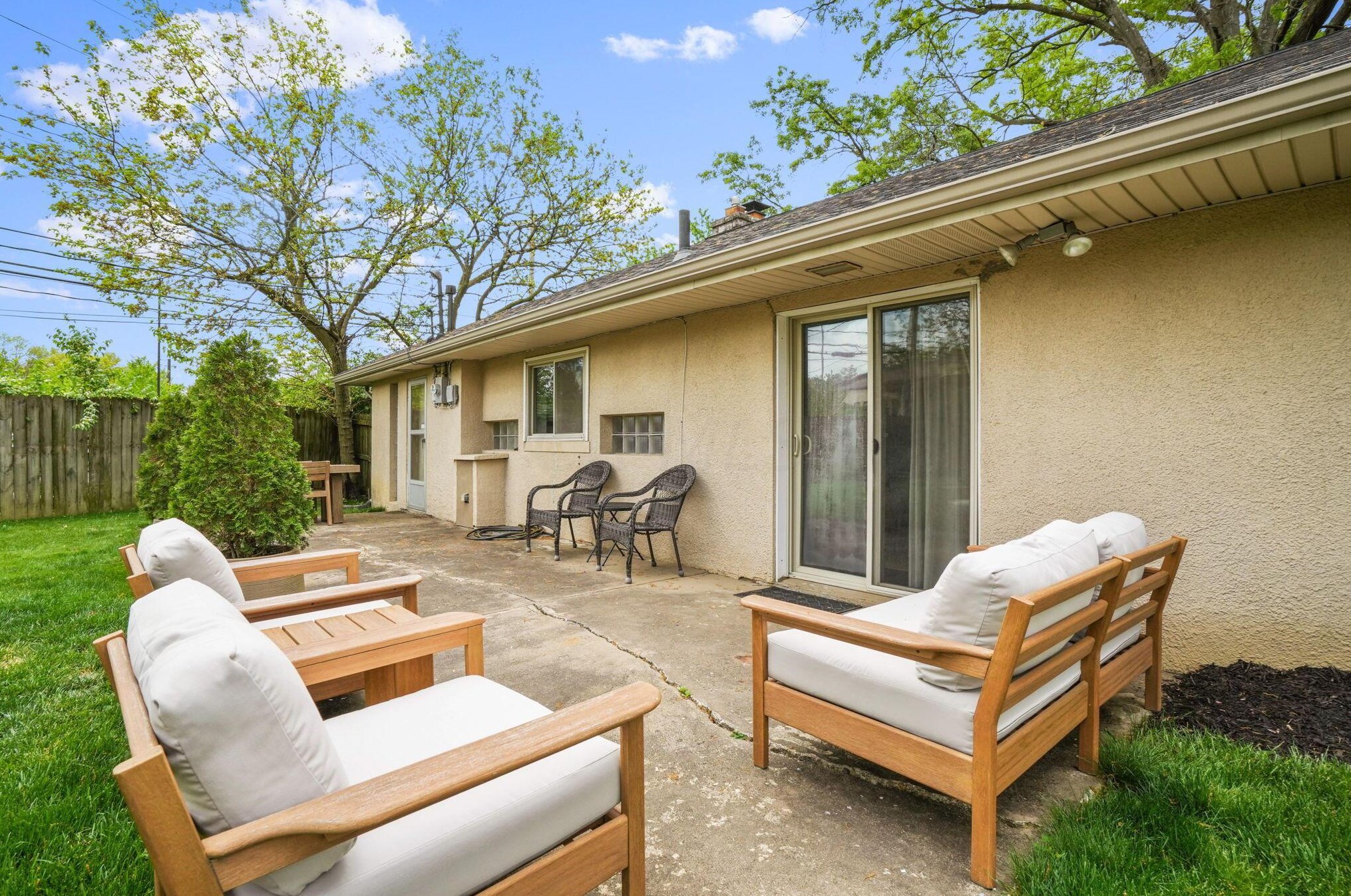 40 Harding Rd, Columbus OH  43209-1522 exterior