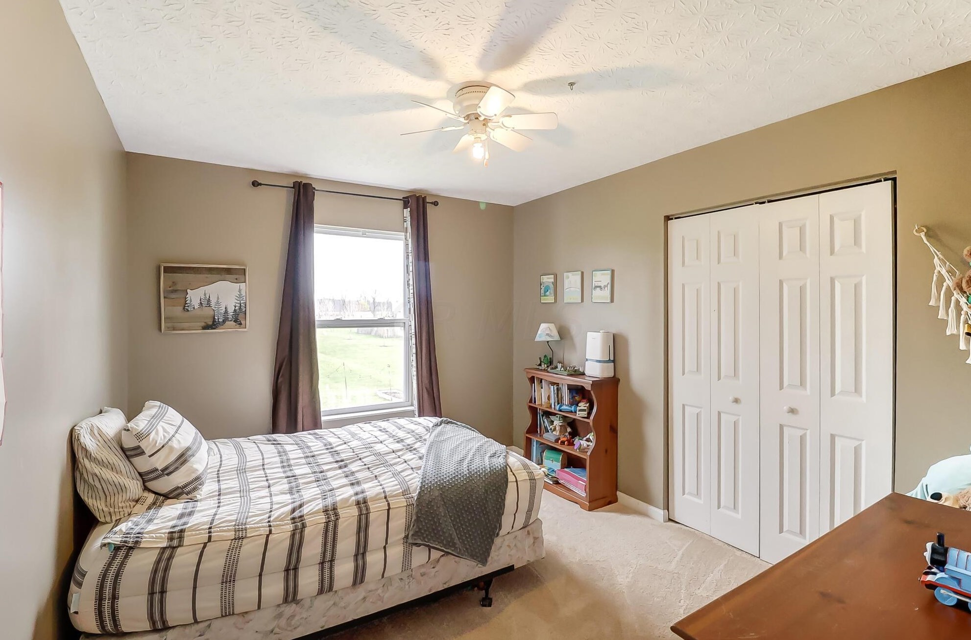 280 Monarch Dr, Pataskala OH  43062-8975 exterior