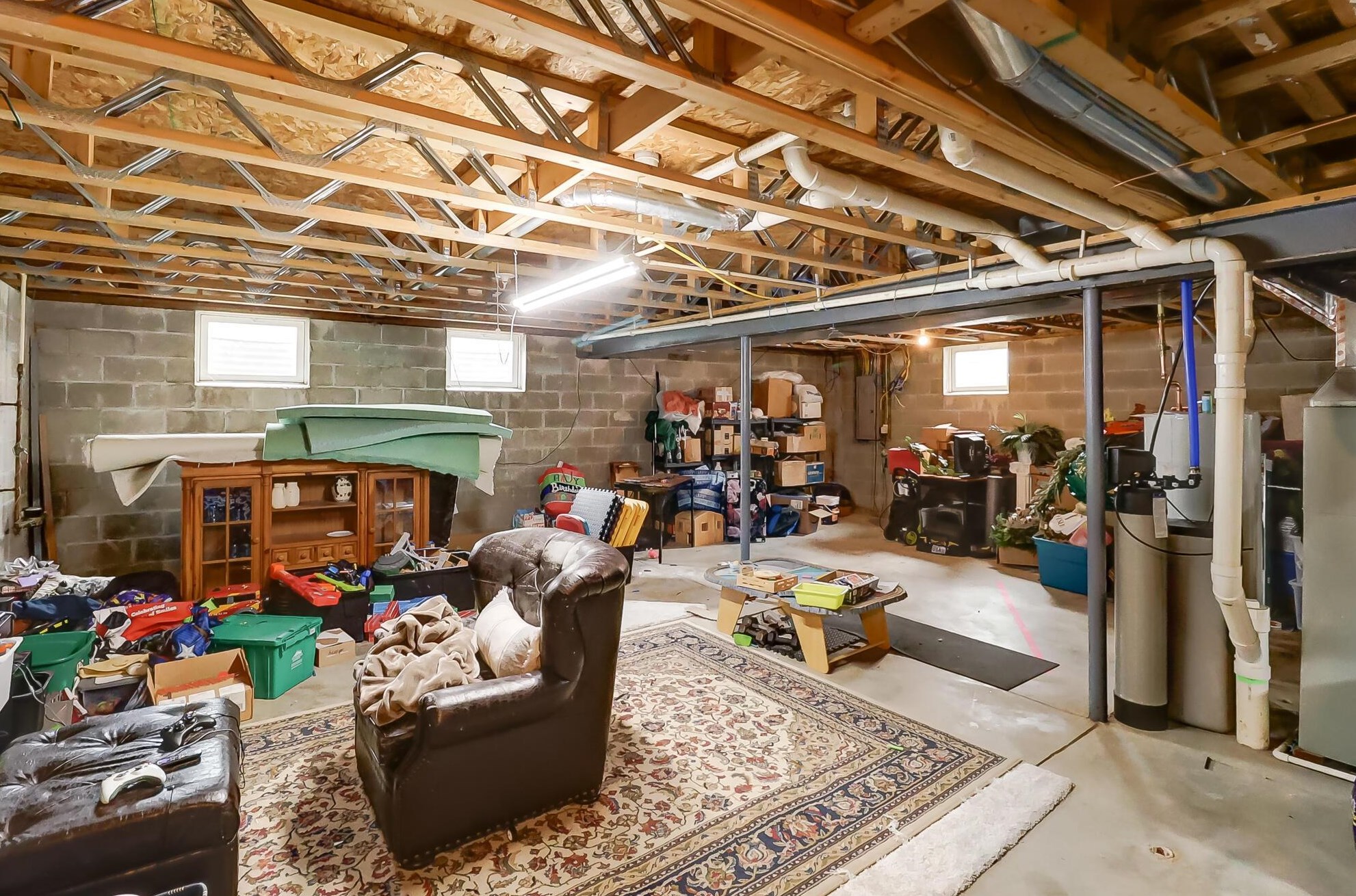 280 Monarch Dr, Pataskala OH  43062-8975 exterior