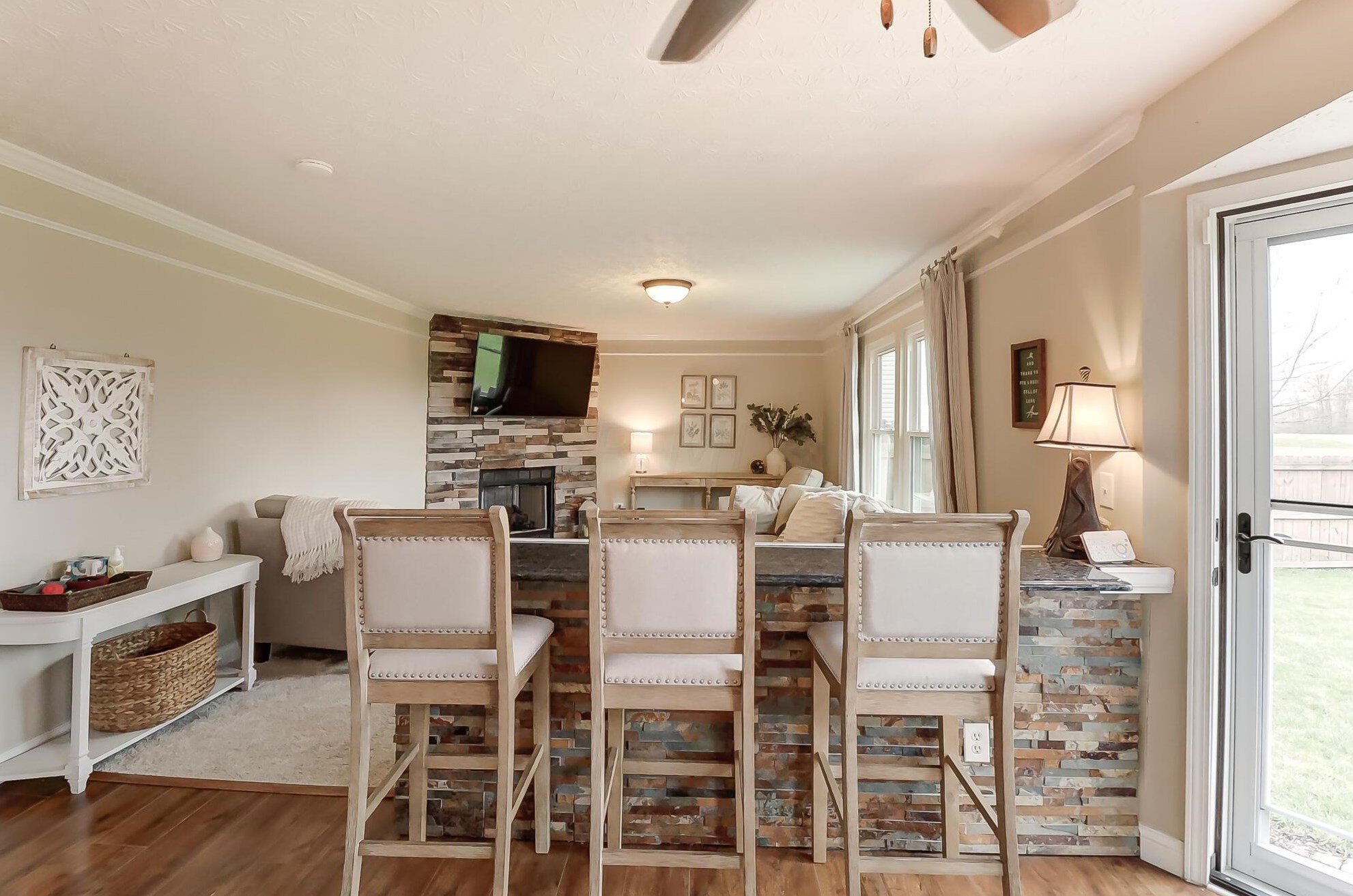 280 Monarch Dr, Pataskala OH  43062-8975 exterior