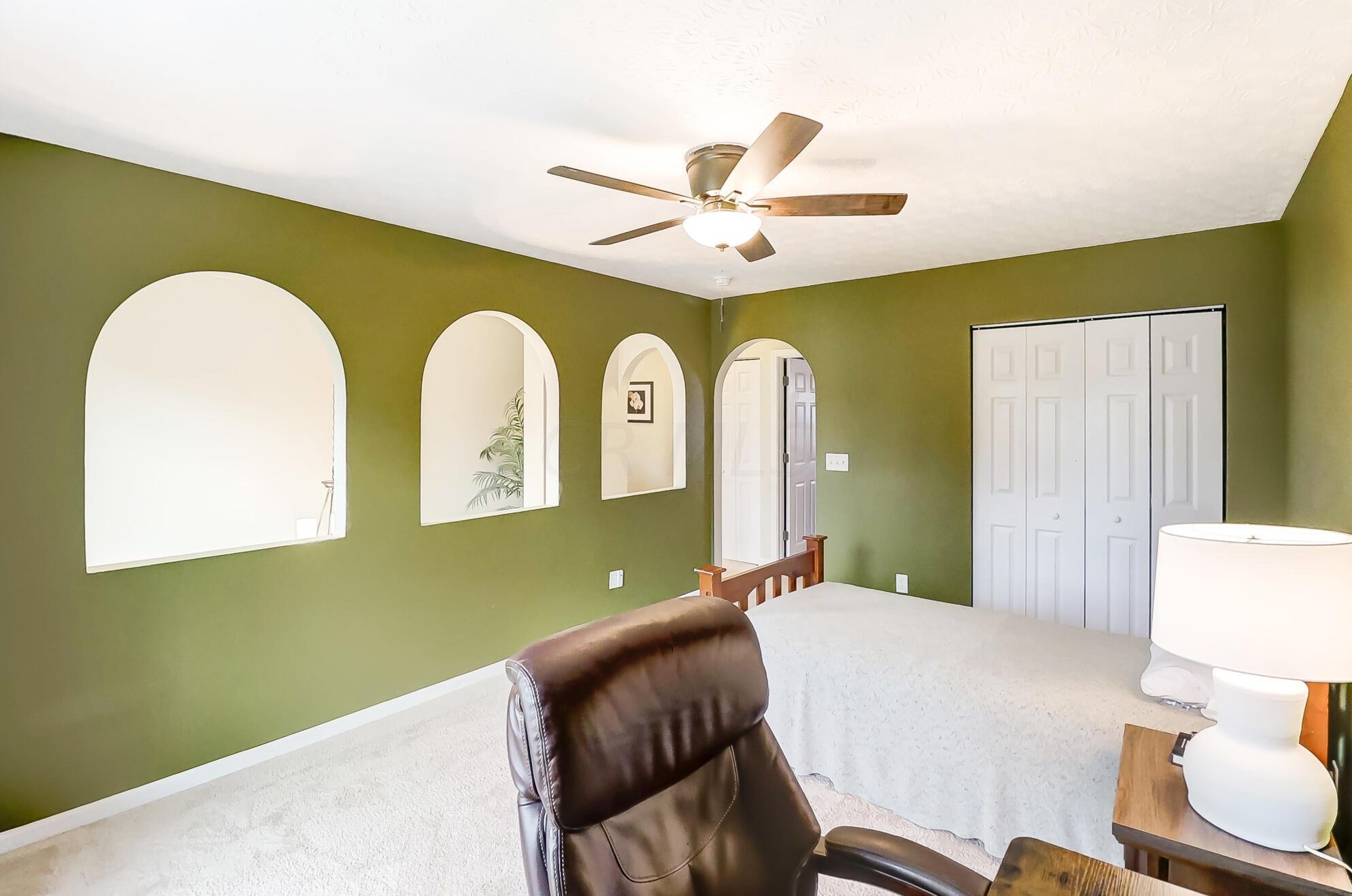 280 Monarch Dr, Pataskala OH  43062-8975 exterior