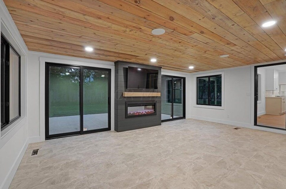 29 Pocono Rd, Columbus OH 43235-5615 exterior