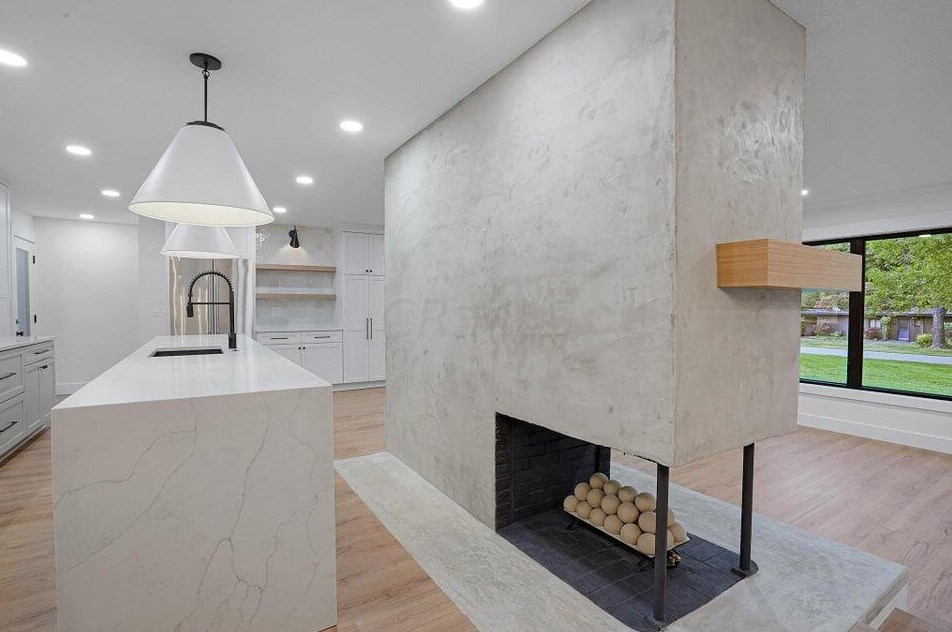 29 Pocono Rd, Columbus OH 43235-5615 exterior