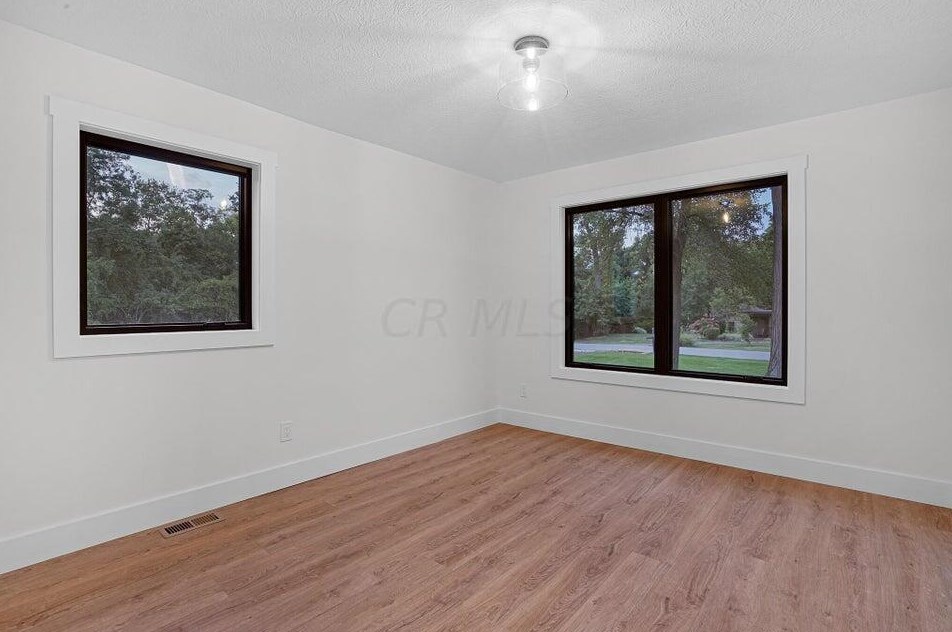 29 Pocono Rd, Columbus OH 43235-5615 exterior