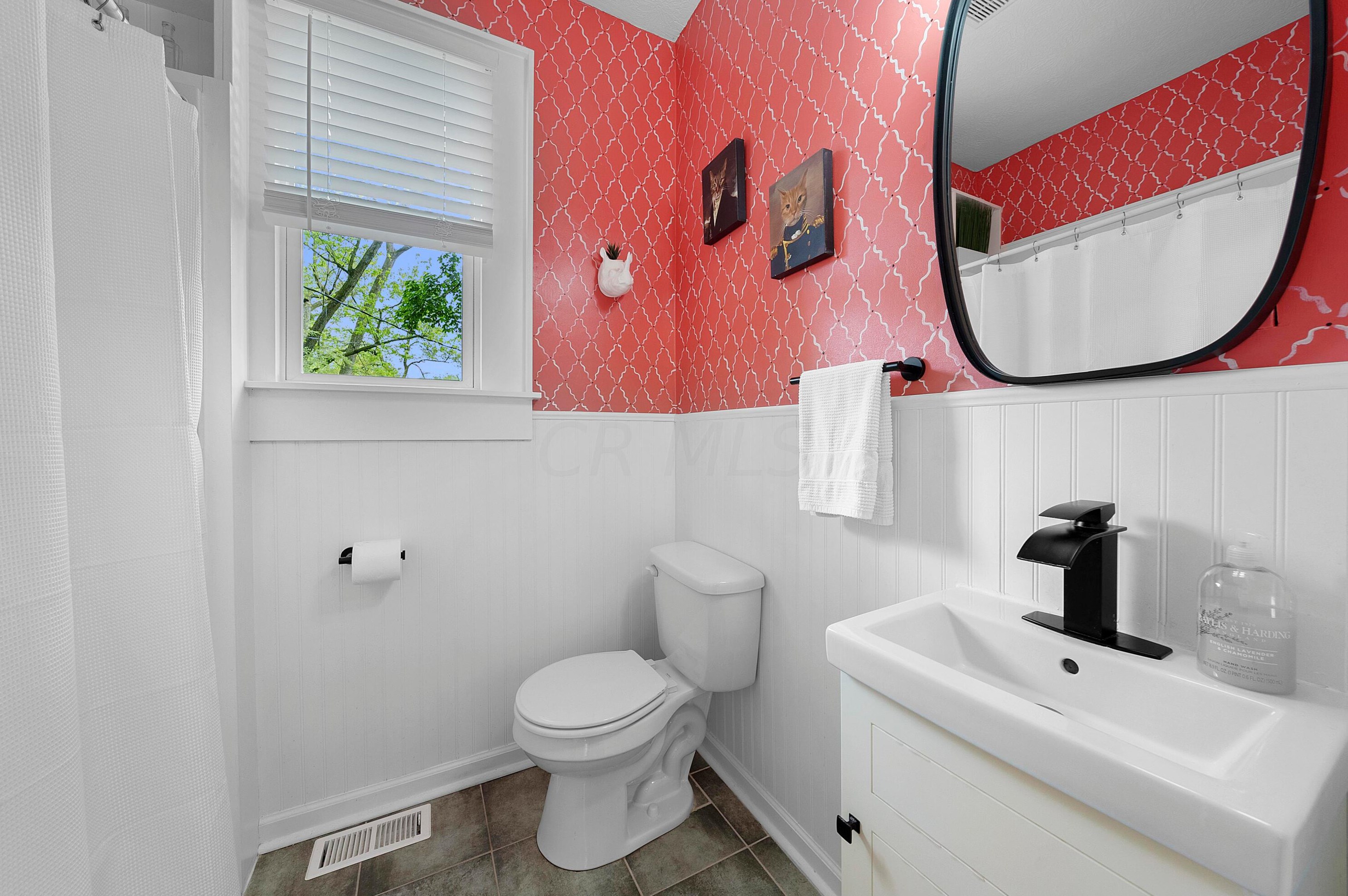 1198 Whittier St, Columbus OH 43206-3271 exterior