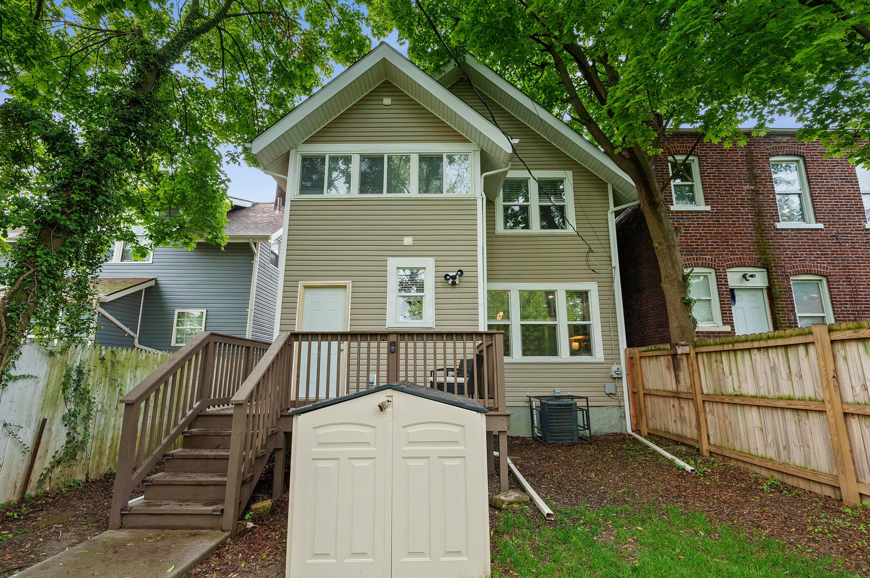 1198 Whittier St, Columbus OH 43206-3271 exterior