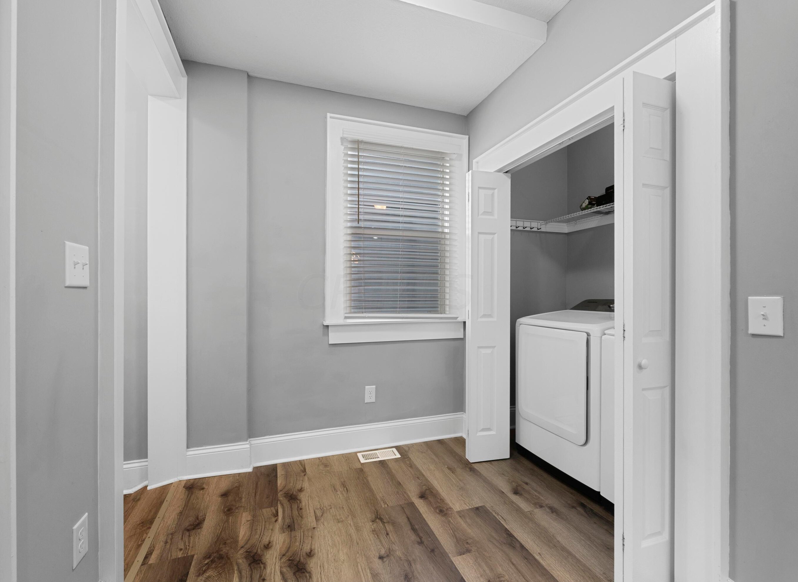 1198 Whittier St, Columbus OH 43206-3271 exterior