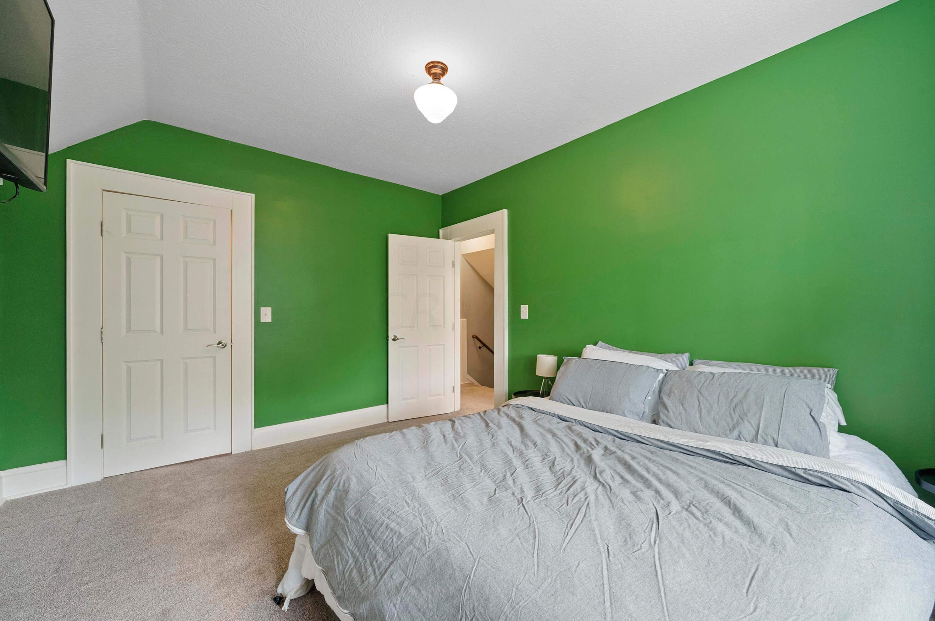 1198 Whittier St, Columbus OH 43206-3271 exterior