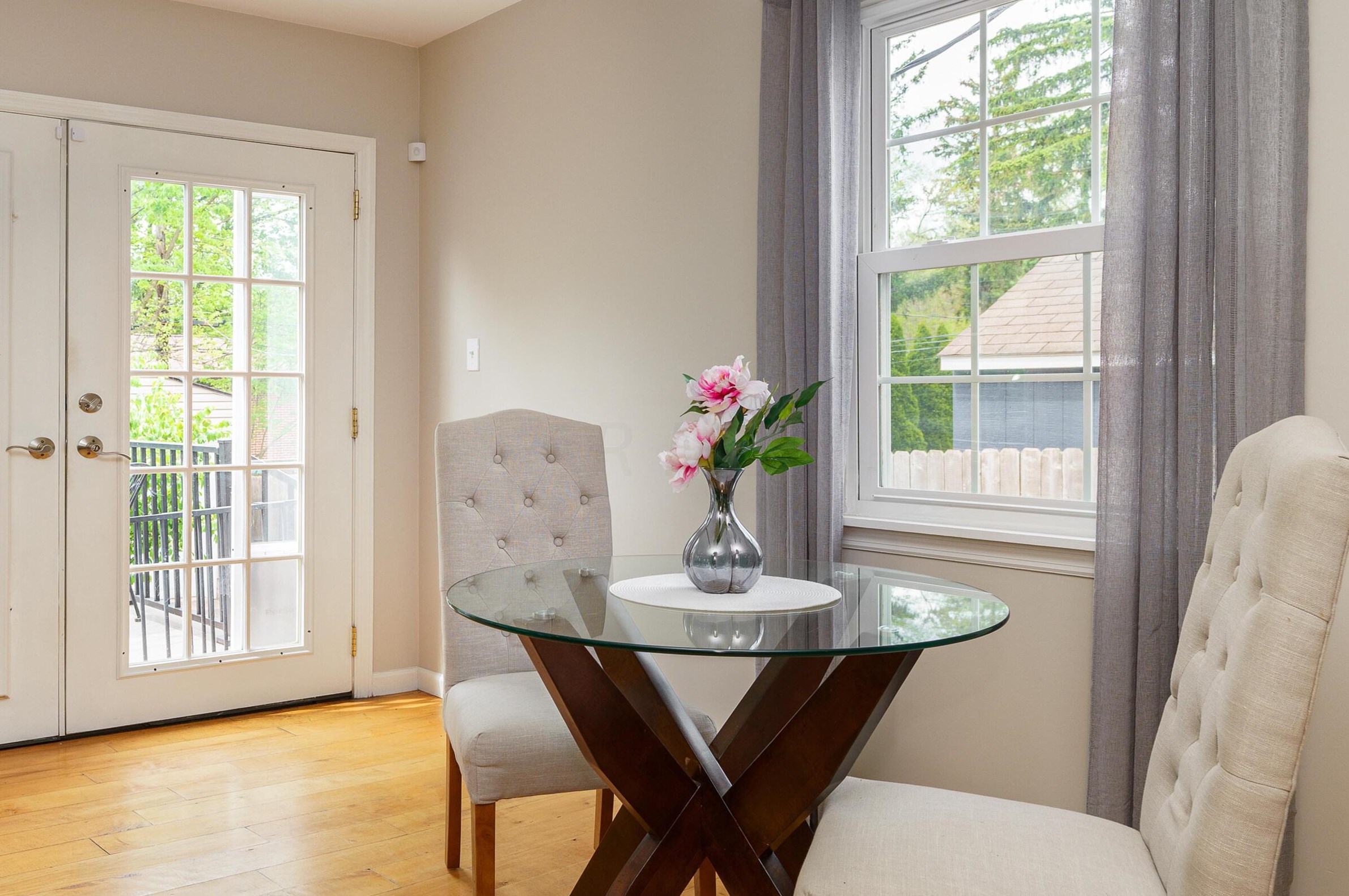 4519 Olentangy Blvd, Columbus OH  43214-2512 exterior