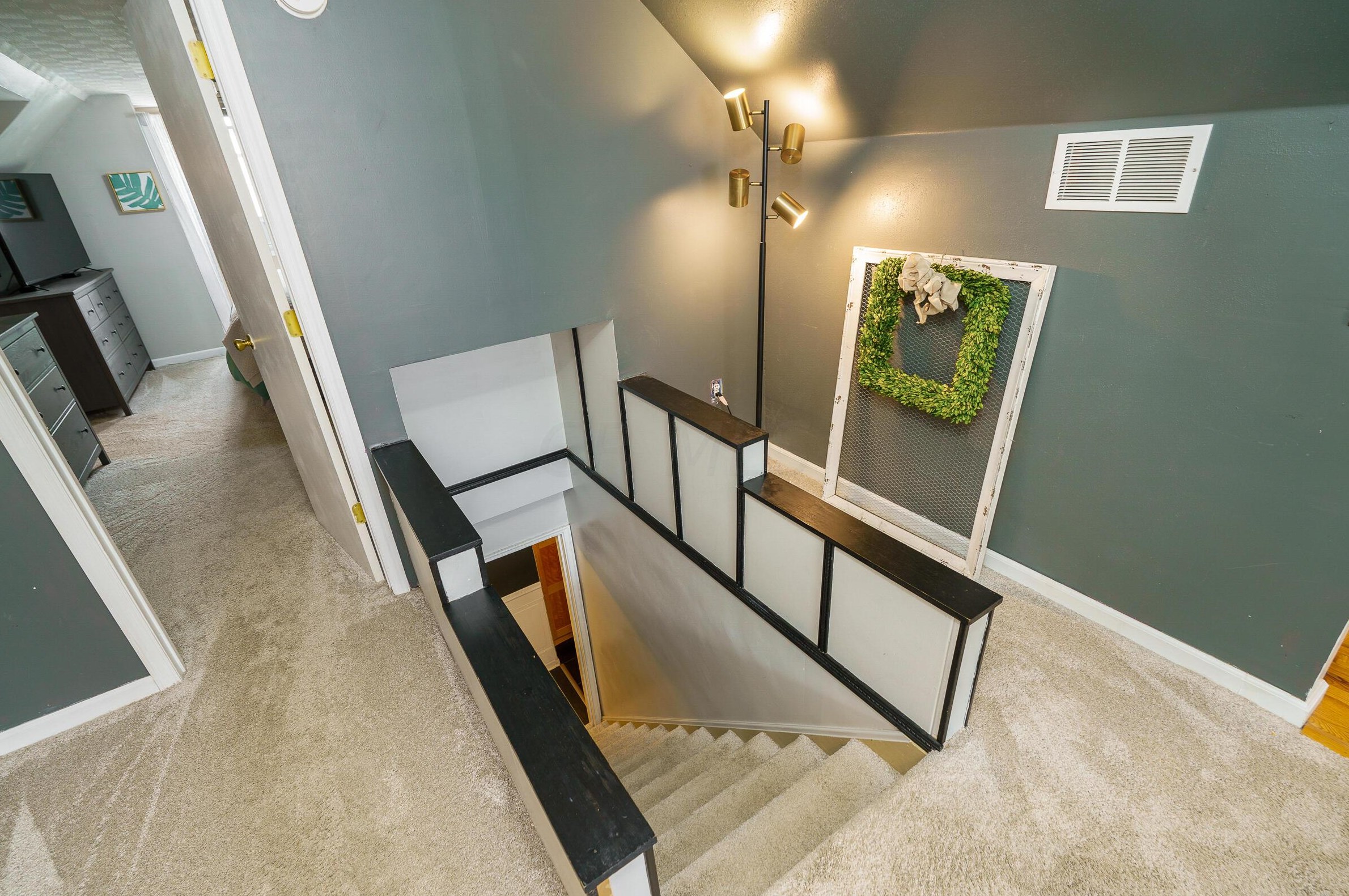 4519 Olentangy Blvd, Columbus OH  43214-2512 exterior