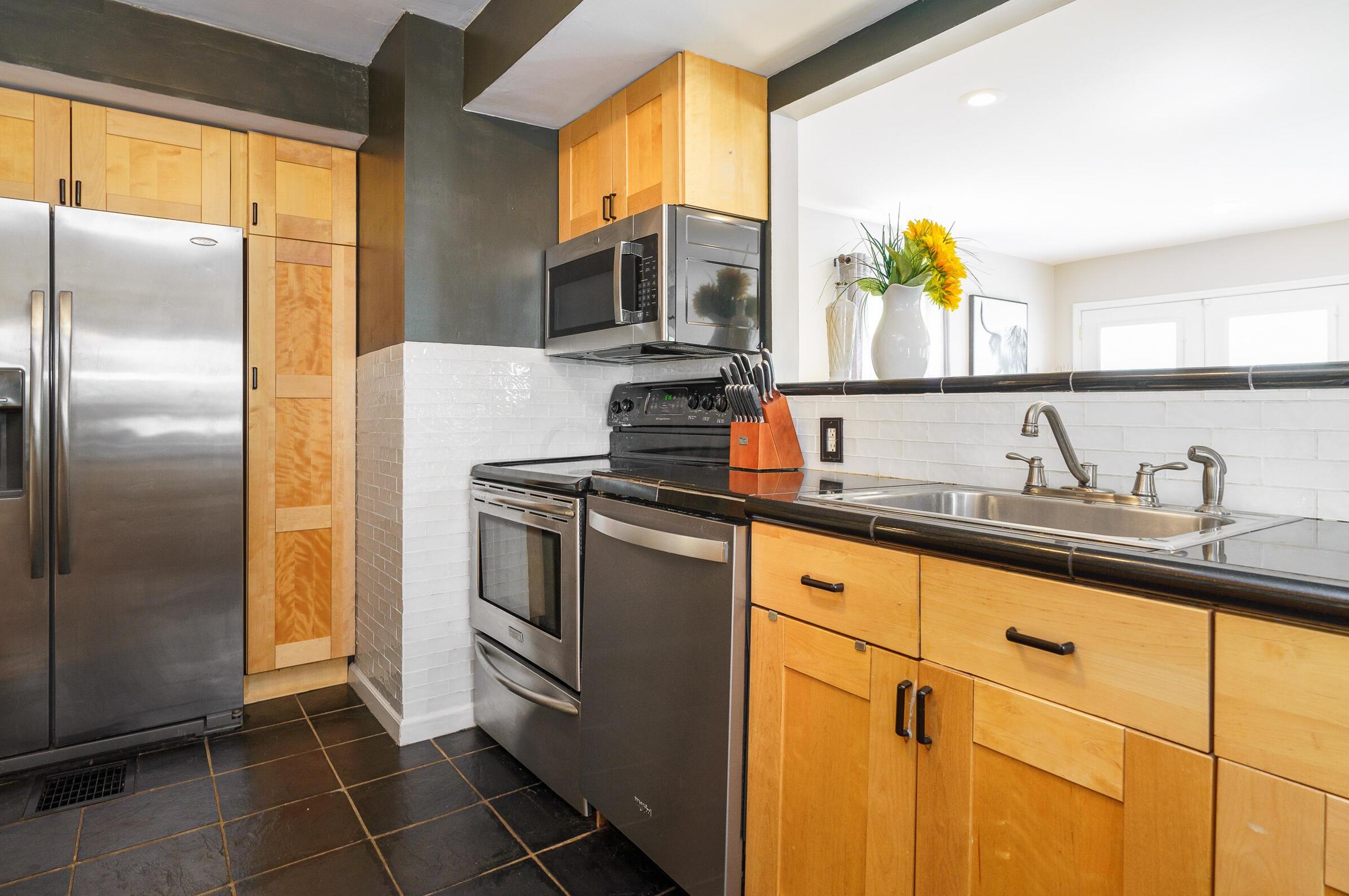 4519 Olentangy Blvd, Columbus OH  43214-2512 exterior