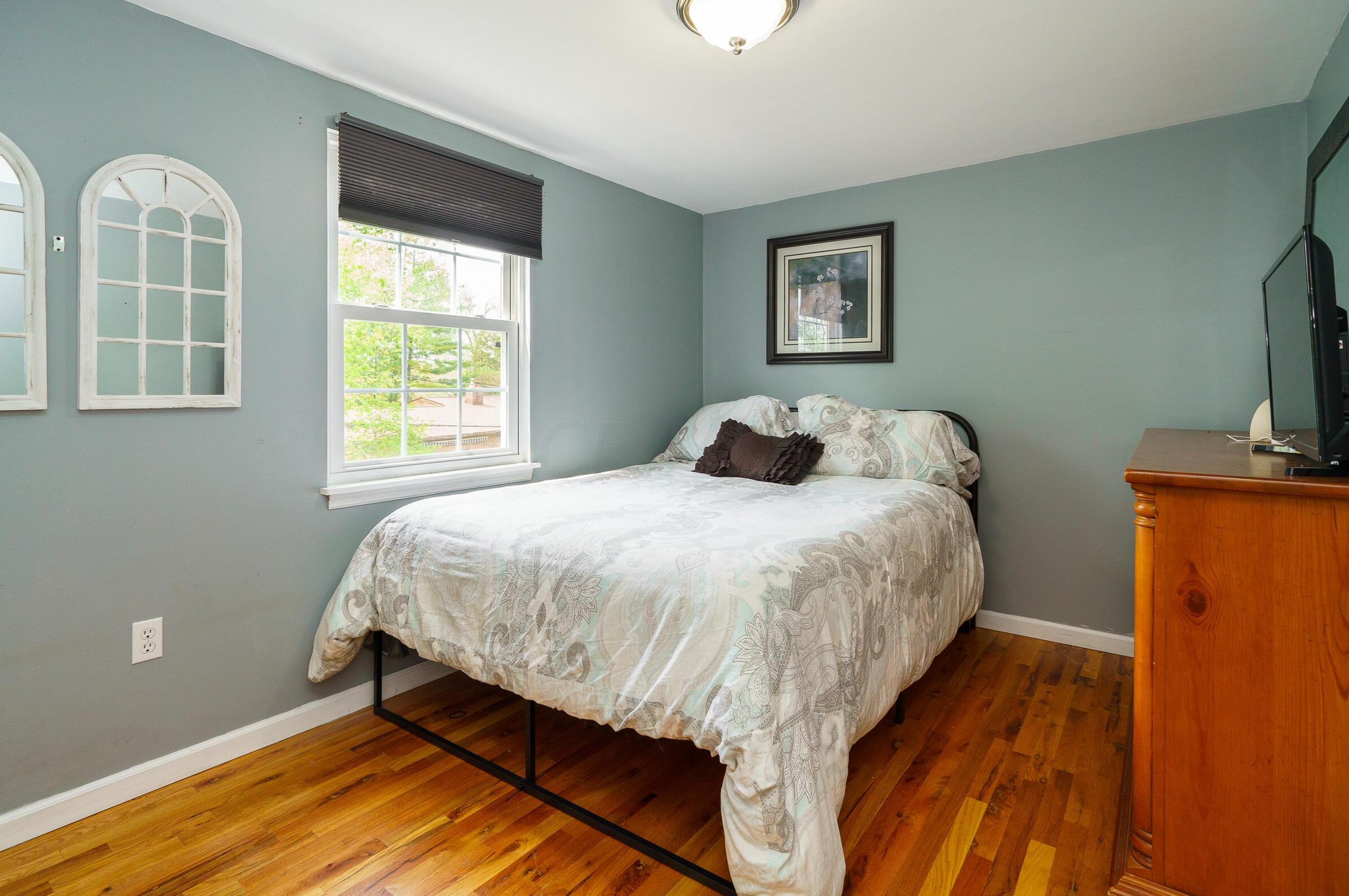 4519 Olentangy Blvd, Columbus OH  43214-2512 exterior