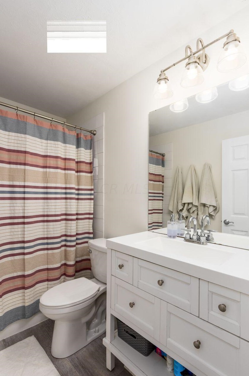 3585 Karikal Ct, Westerville OH  43081-4021 exterior