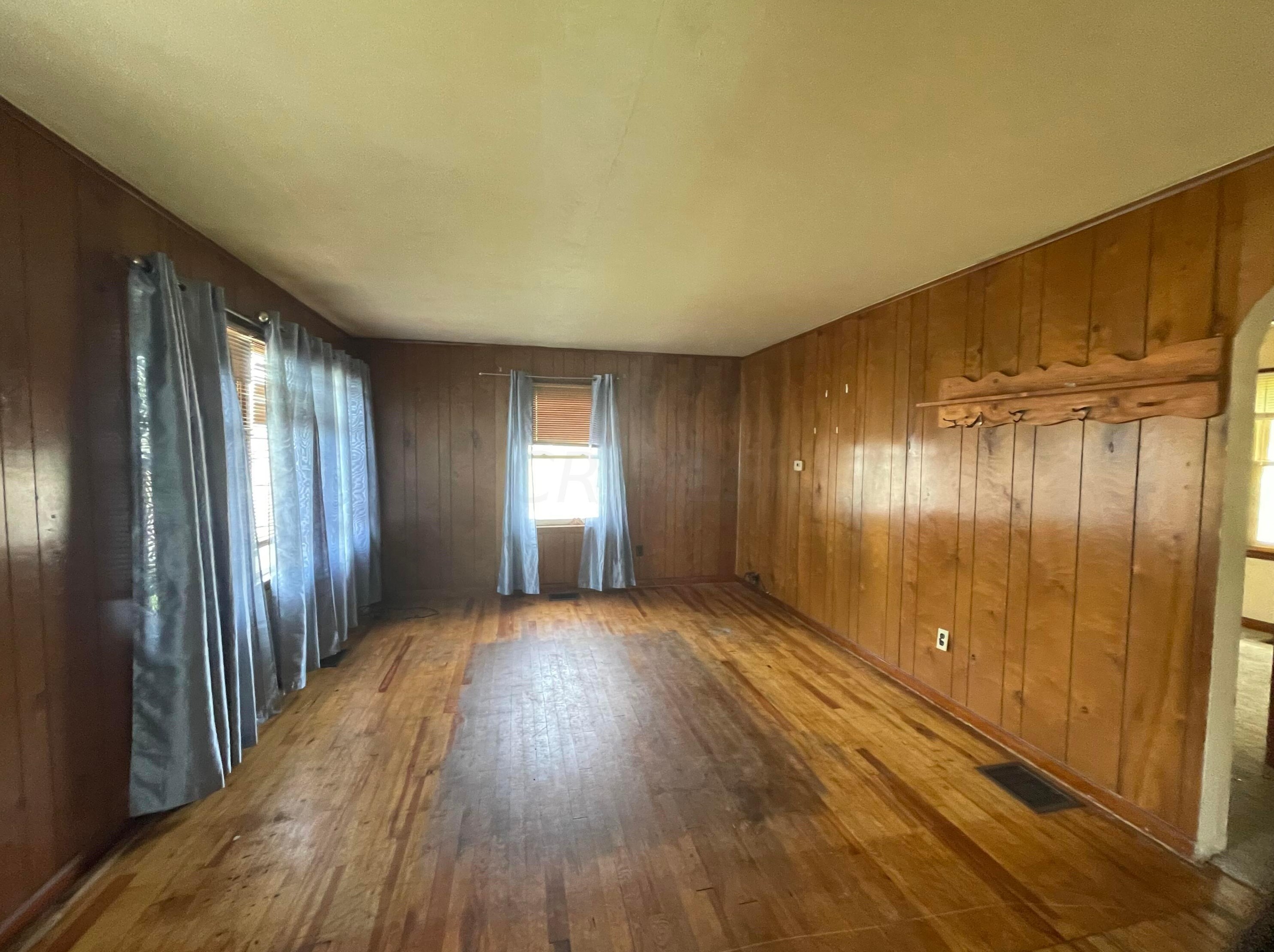 712 Elm St, Washington Ch OH  43160-2060 exterior
