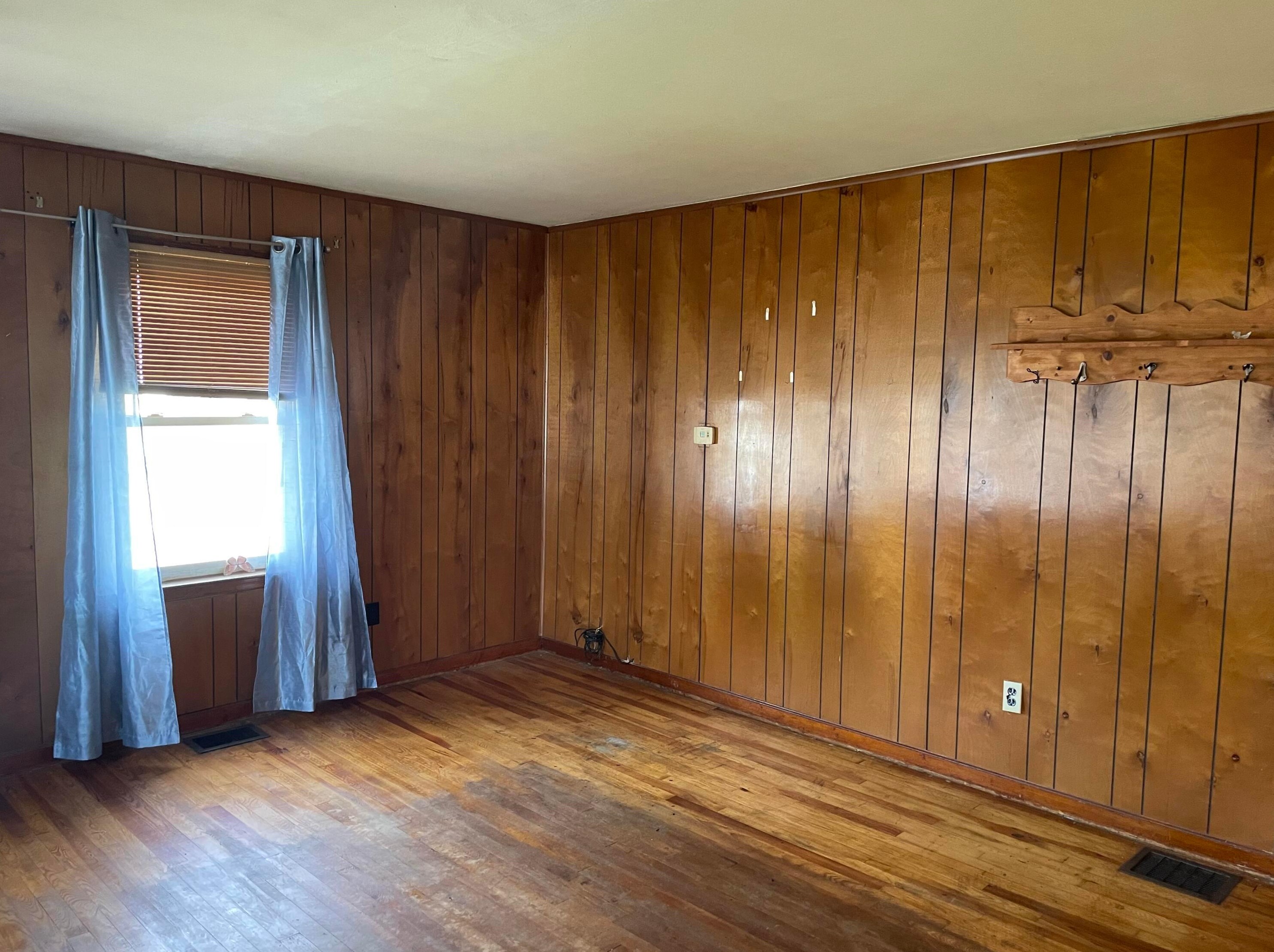 712 Elm St, Washington Ch OH  43160-2060 exterior