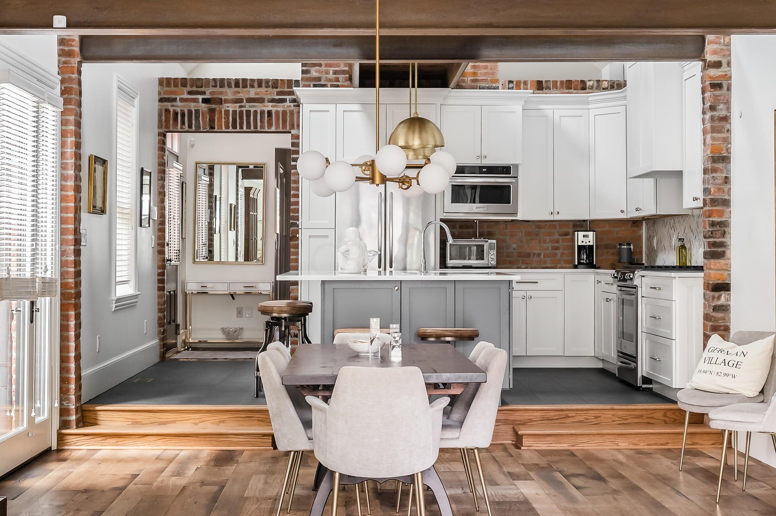 630 Mohawk St, Columbus OH  43206-1153 exterior