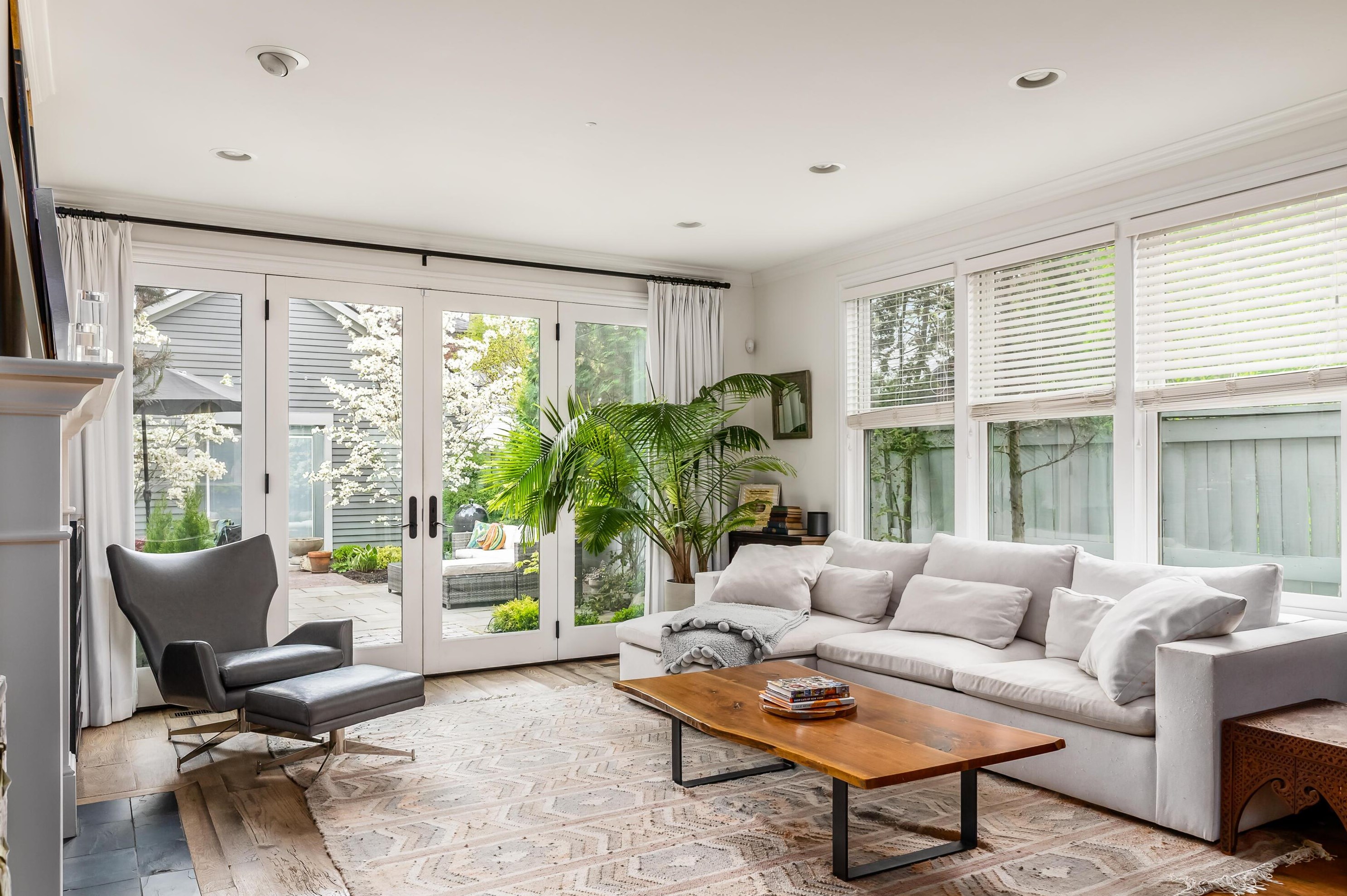 630 Mohawk St, Columbus OH  43206-1153 exterior