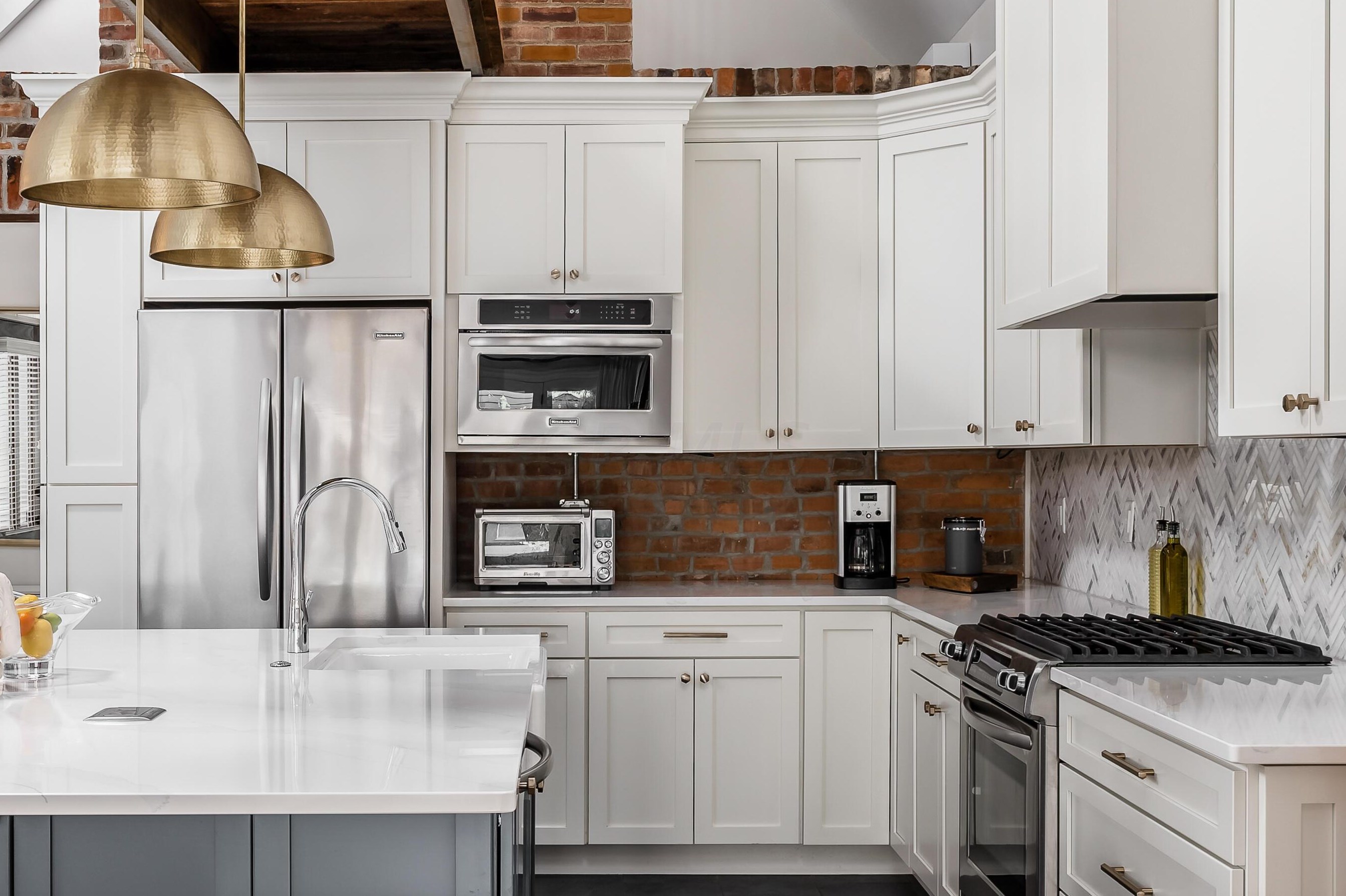 630 Mohawk St, Columbus OH  43206-1153 exterior