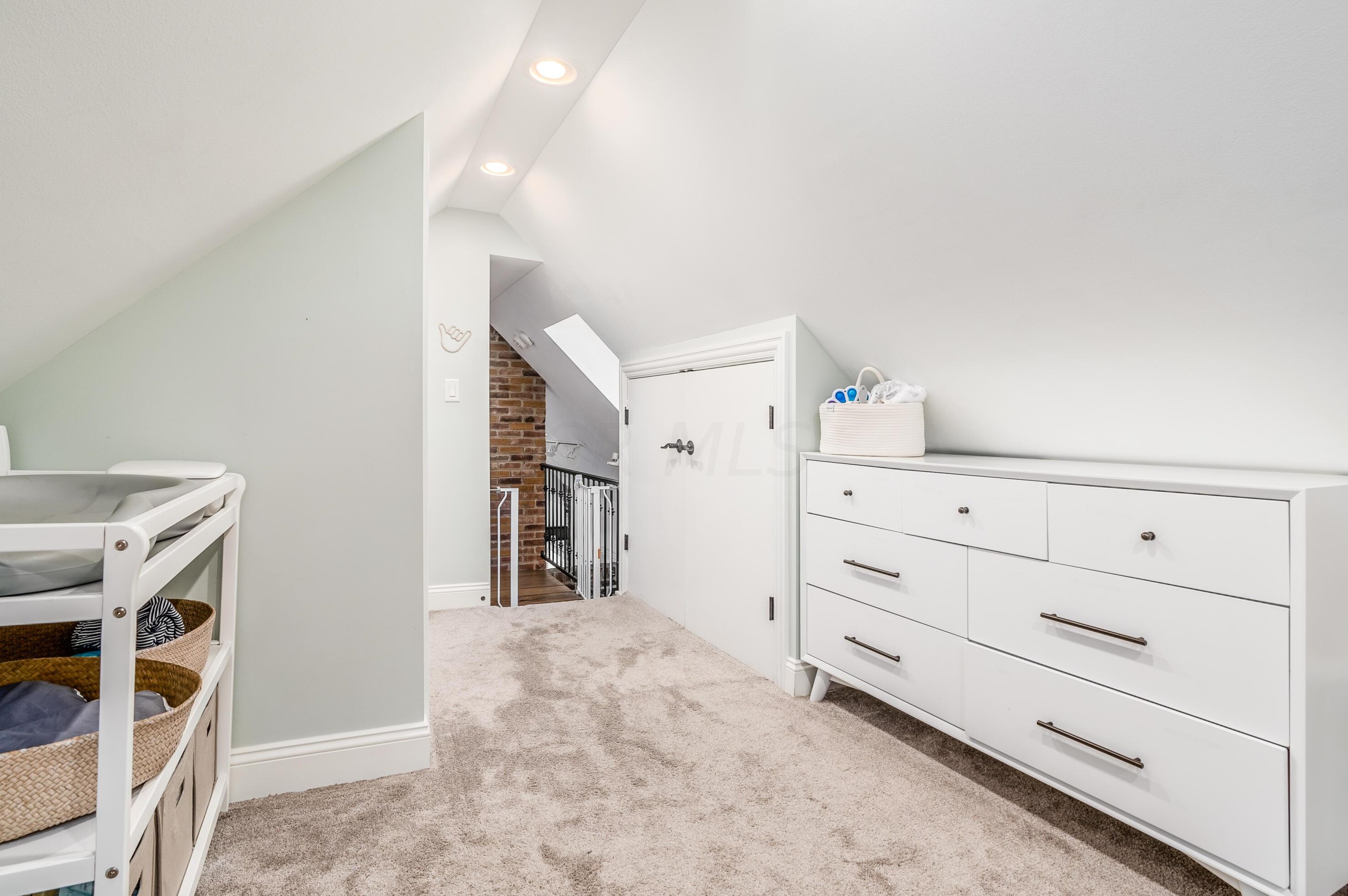 630 Mohawk St, Columbus OH  43206-1153 exterior