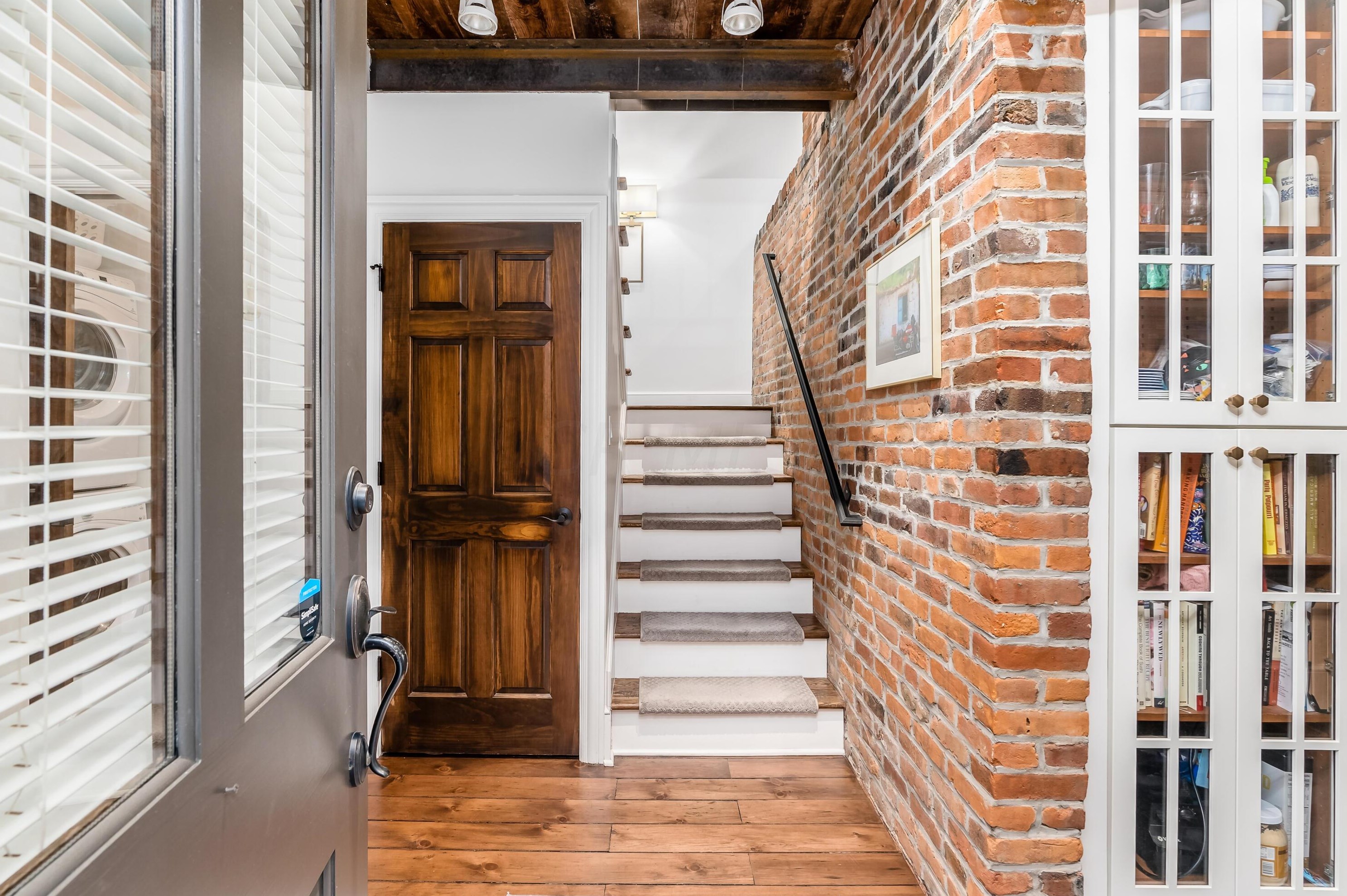 630 Mohawk St, Columbus OH  43206-1153 exterior