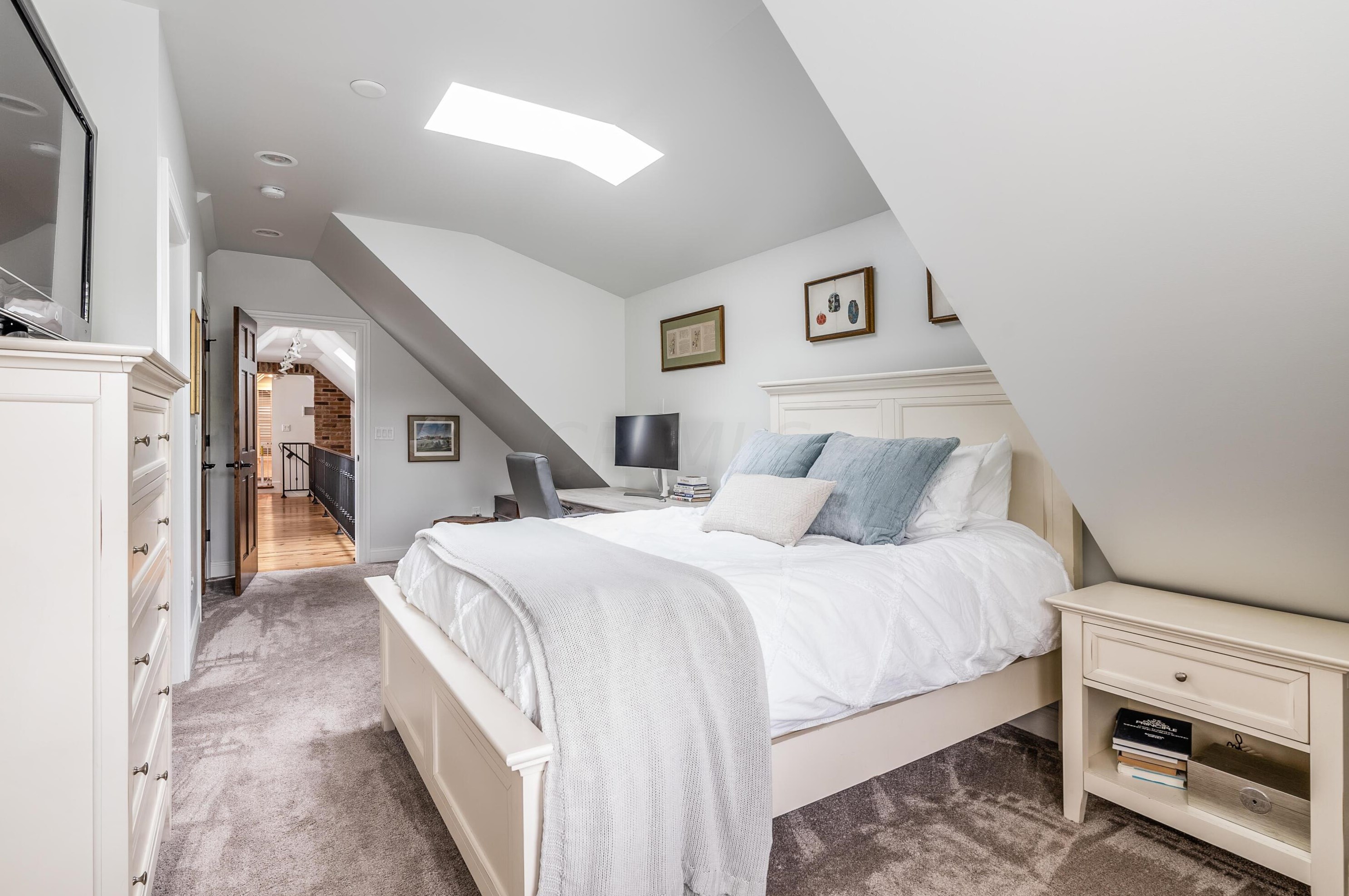 630 Mohawk St, Columbus OH  43206-1153 exterior