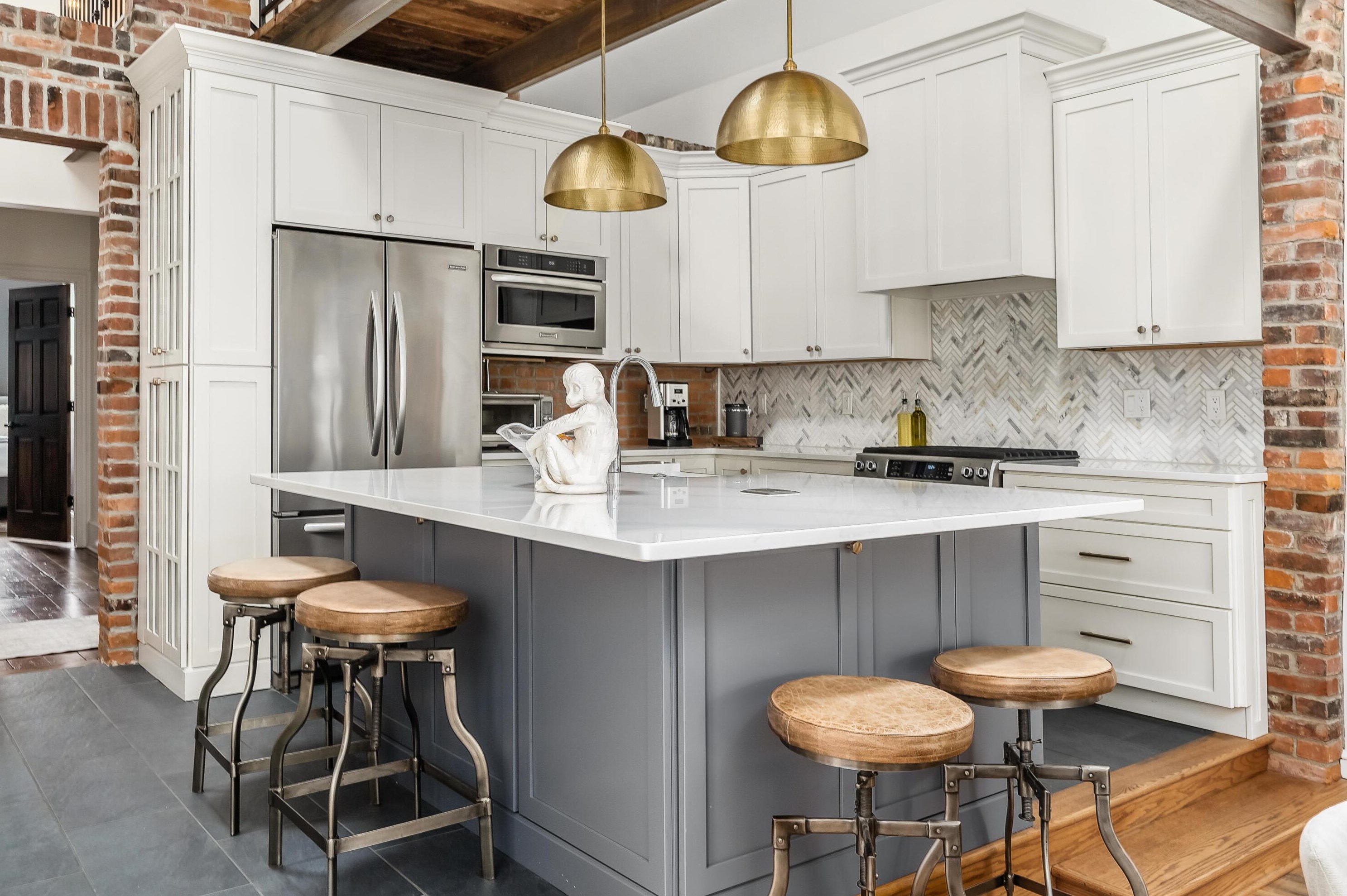 630 Mohawk St, Columbus OH  43206-1153 exterior