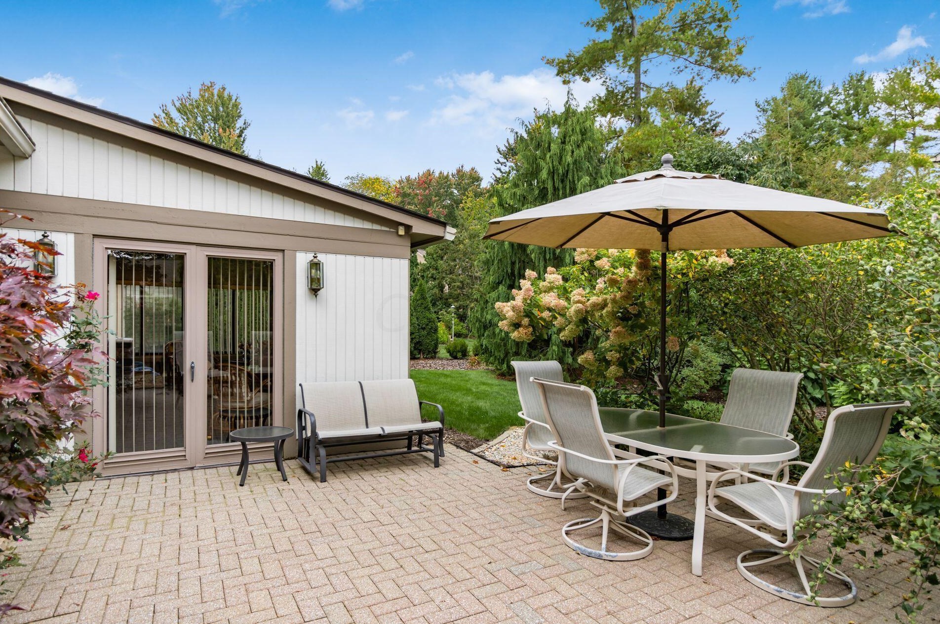 1000 Ravine Ridge Dr, Columbus OH  43085-2907 exterior